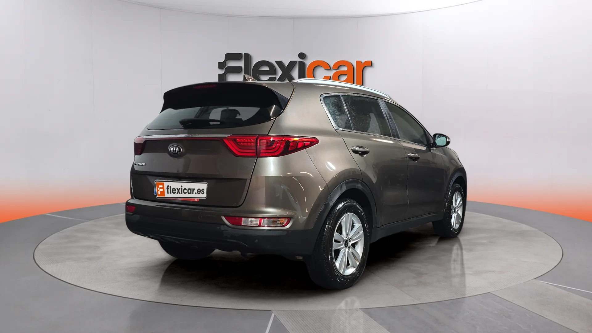 Kia Sportage 1.6 GDi Basic 4x2 - foto 3