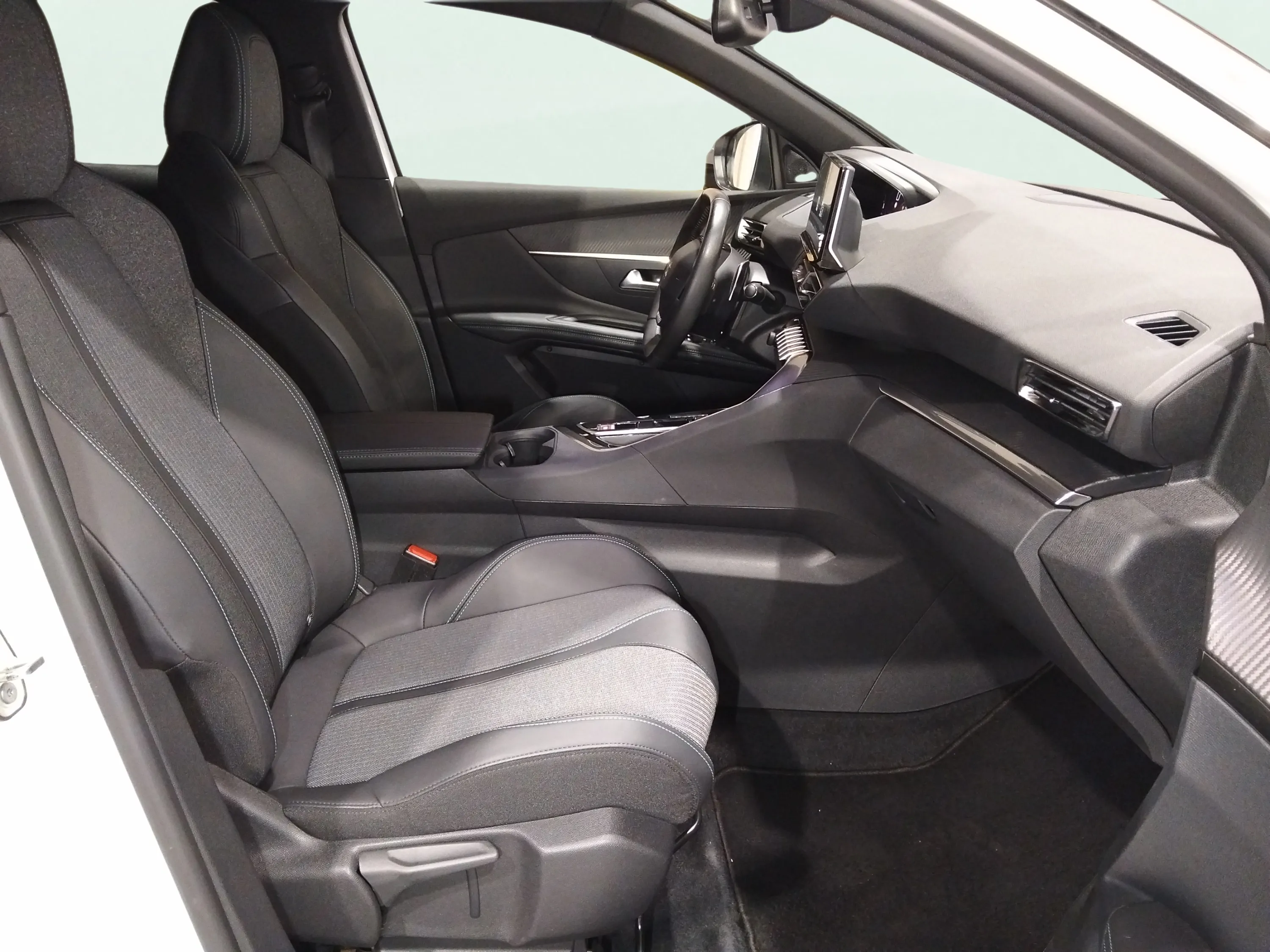Peugeot 3008 1.2 Allure eDCS6 - foto 13