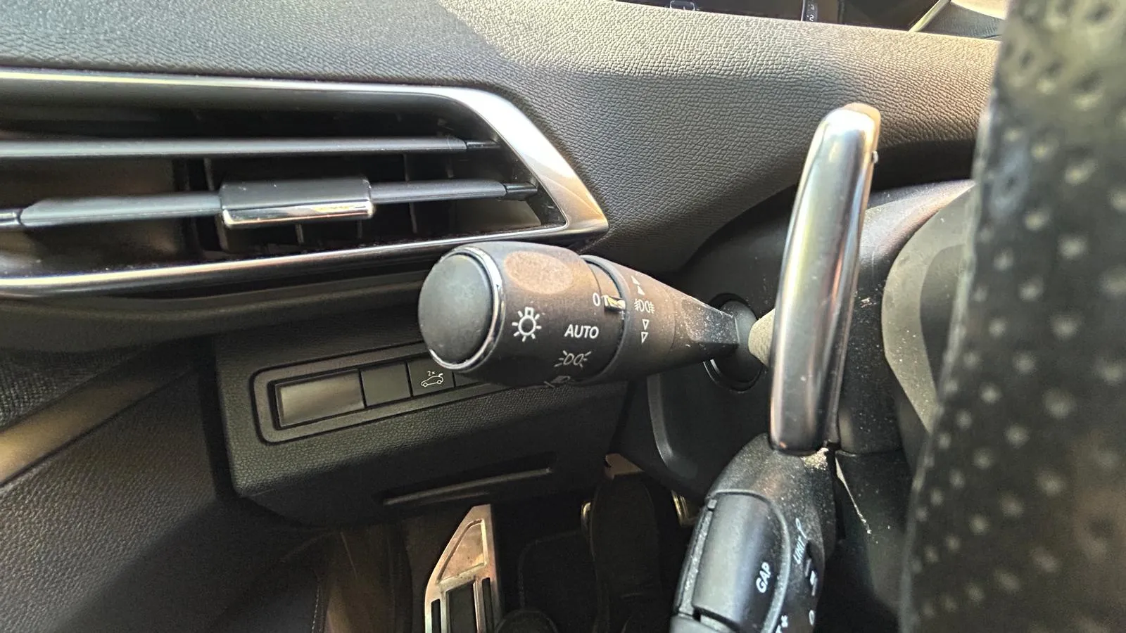 Peugeot 3008 1.5 BlueHDi GT EAT8 - foto 30