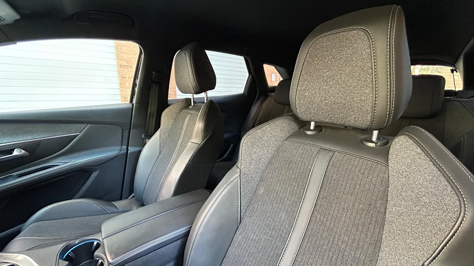Peugeot 3008 1.5 BlueHDi GT EAT8 - foto 6