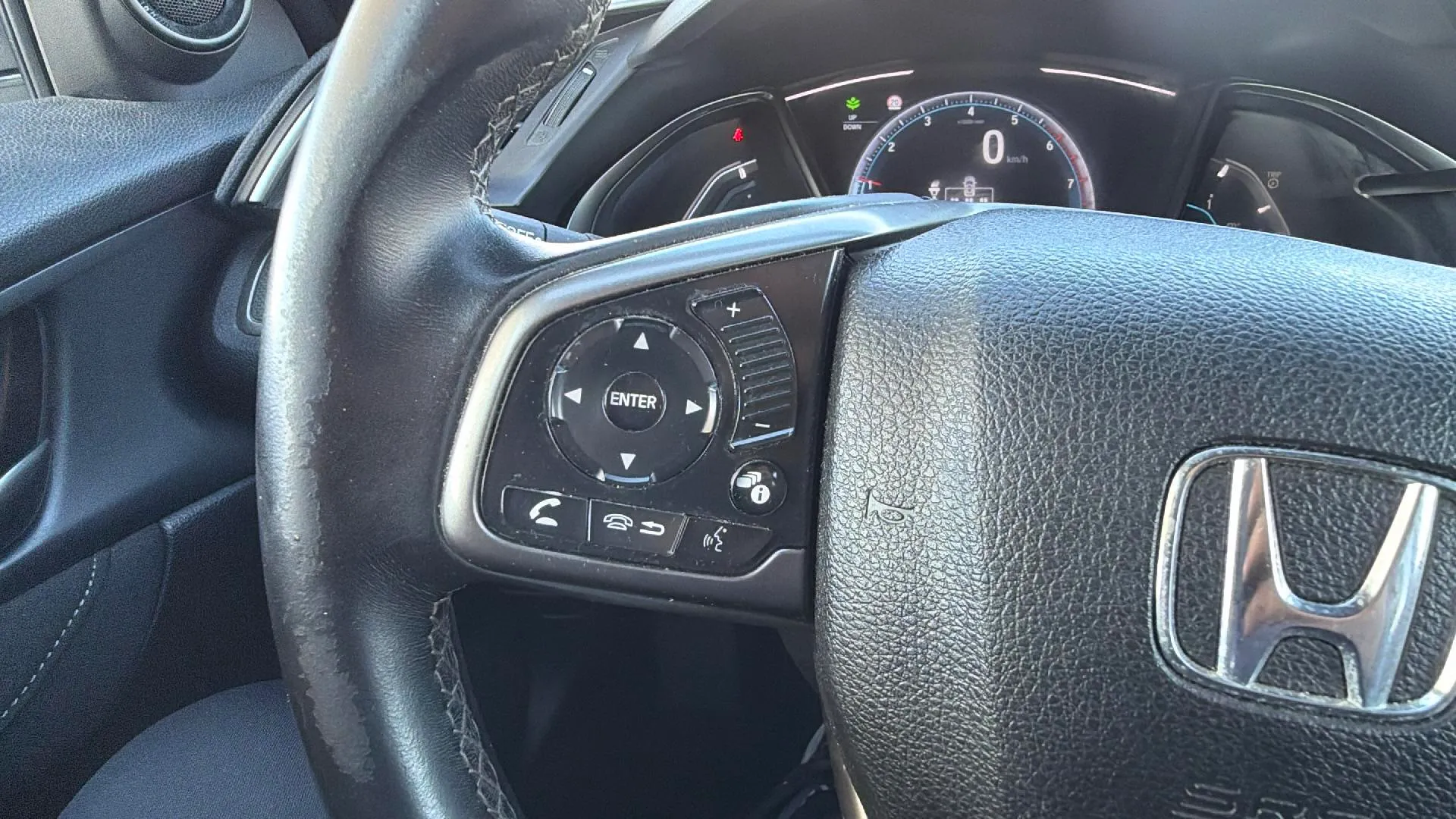 Honda Civic 1.0 I-VTEC Turbo Elegance NAV - foto 14