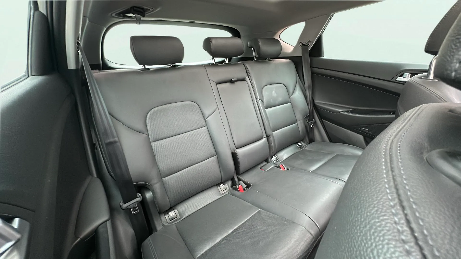 Hyundai Tucson 1.6 CRDi Essence 4x2 - foto 17