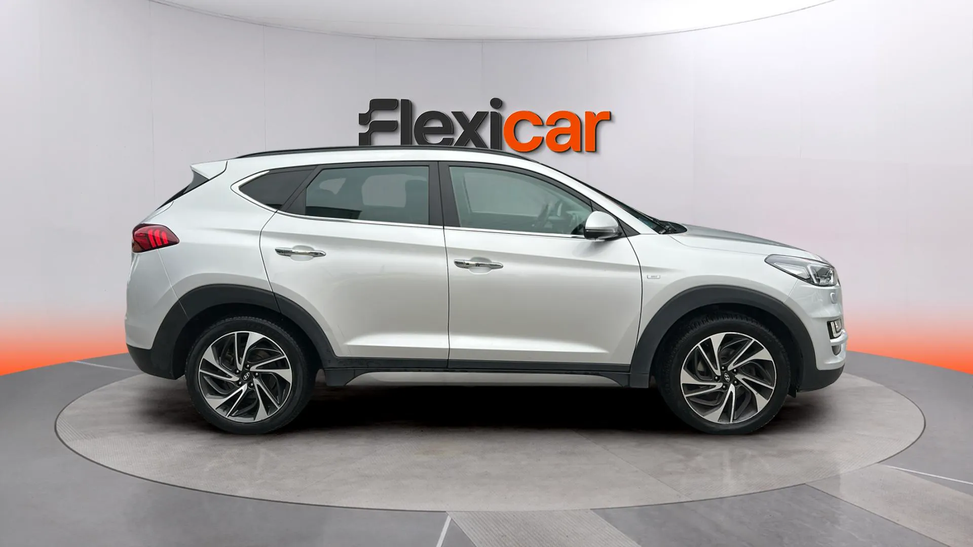 Hyundai Tucson 1.6 CRDi Essence 4x2 - foto 3