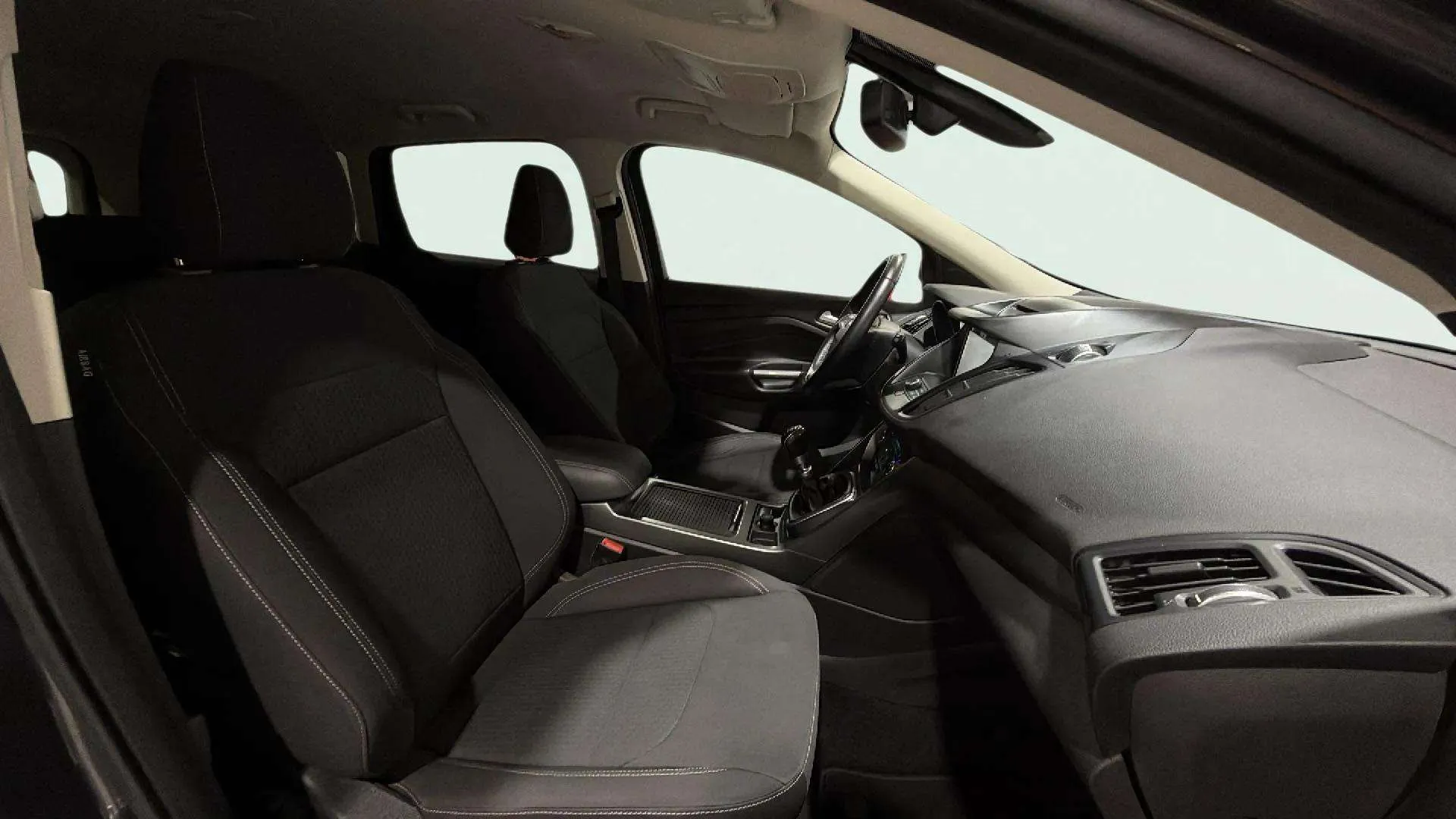 Ford Kuga 1.5 EcoBoost A-S-S 4x2 Trend+ - foto 14