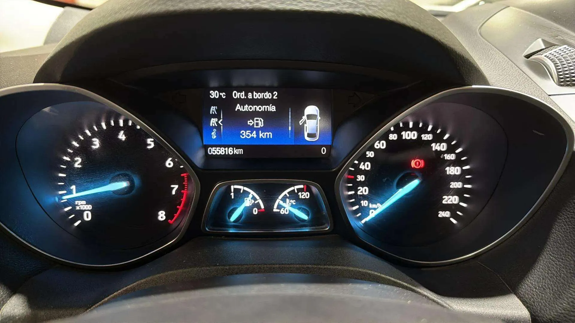 Ford Kuga 1.5 EcoBoost A-S-S 4x2 Trend+ - foto 10