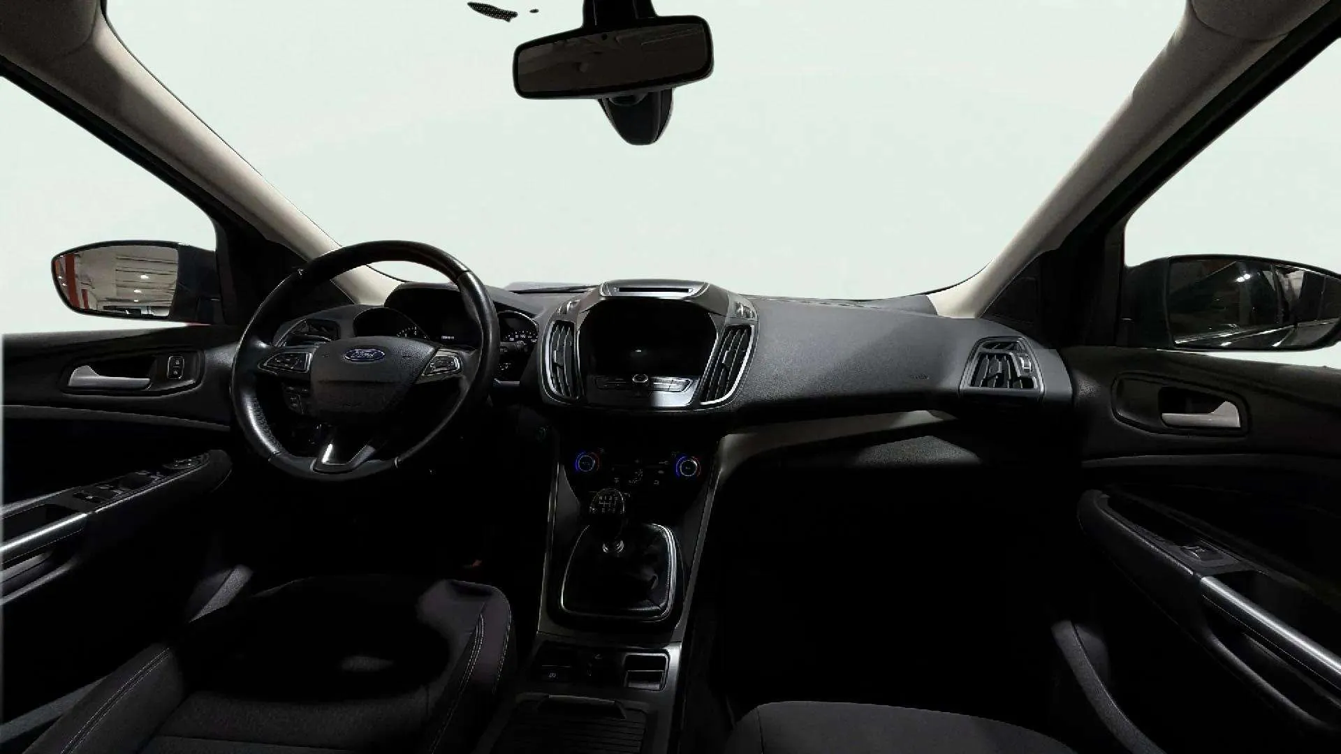 Ford Kuga 1.5 EcoBoost A-S-S 4x2 Trend+ - foto 9