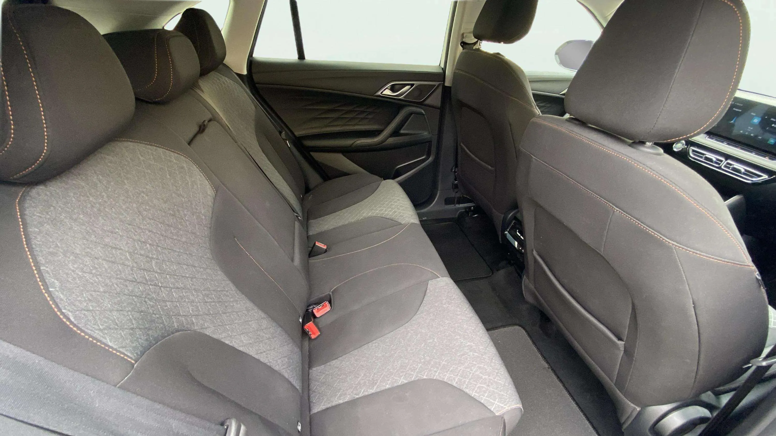 MG HS 1.5 Turbo GDI Comfort - foto 16