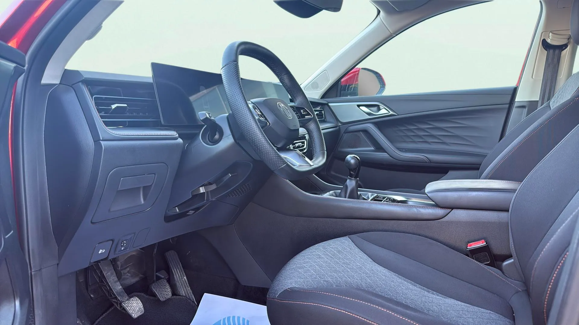 MG HS 1.5T Luxury - foto 10