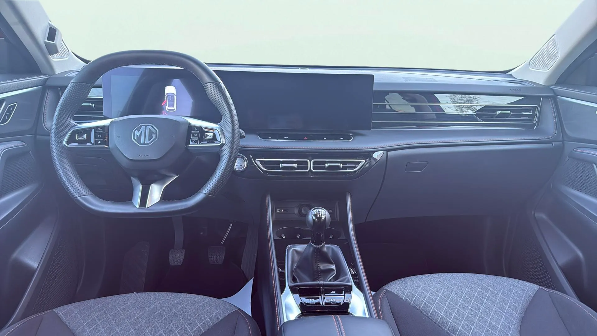 MG HS 1.5T Luxury - foto 11