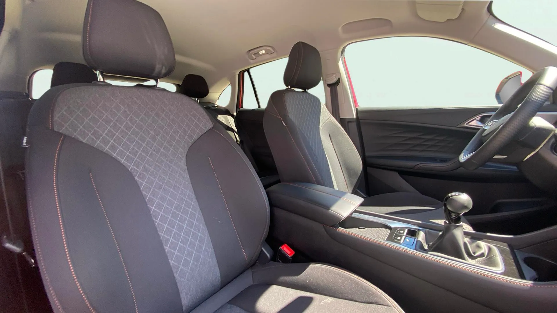 MG HS 1.5T Comfort - foto 21