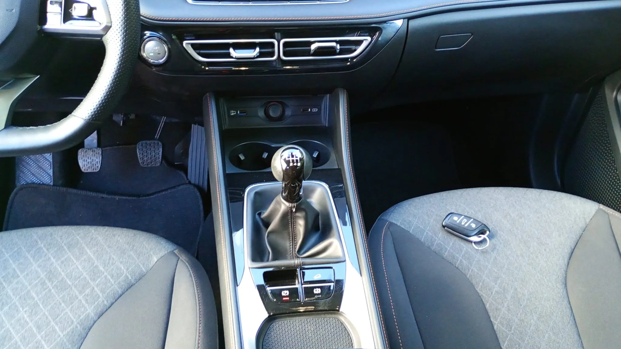 MG HS 1.5T Comfort - foto 16