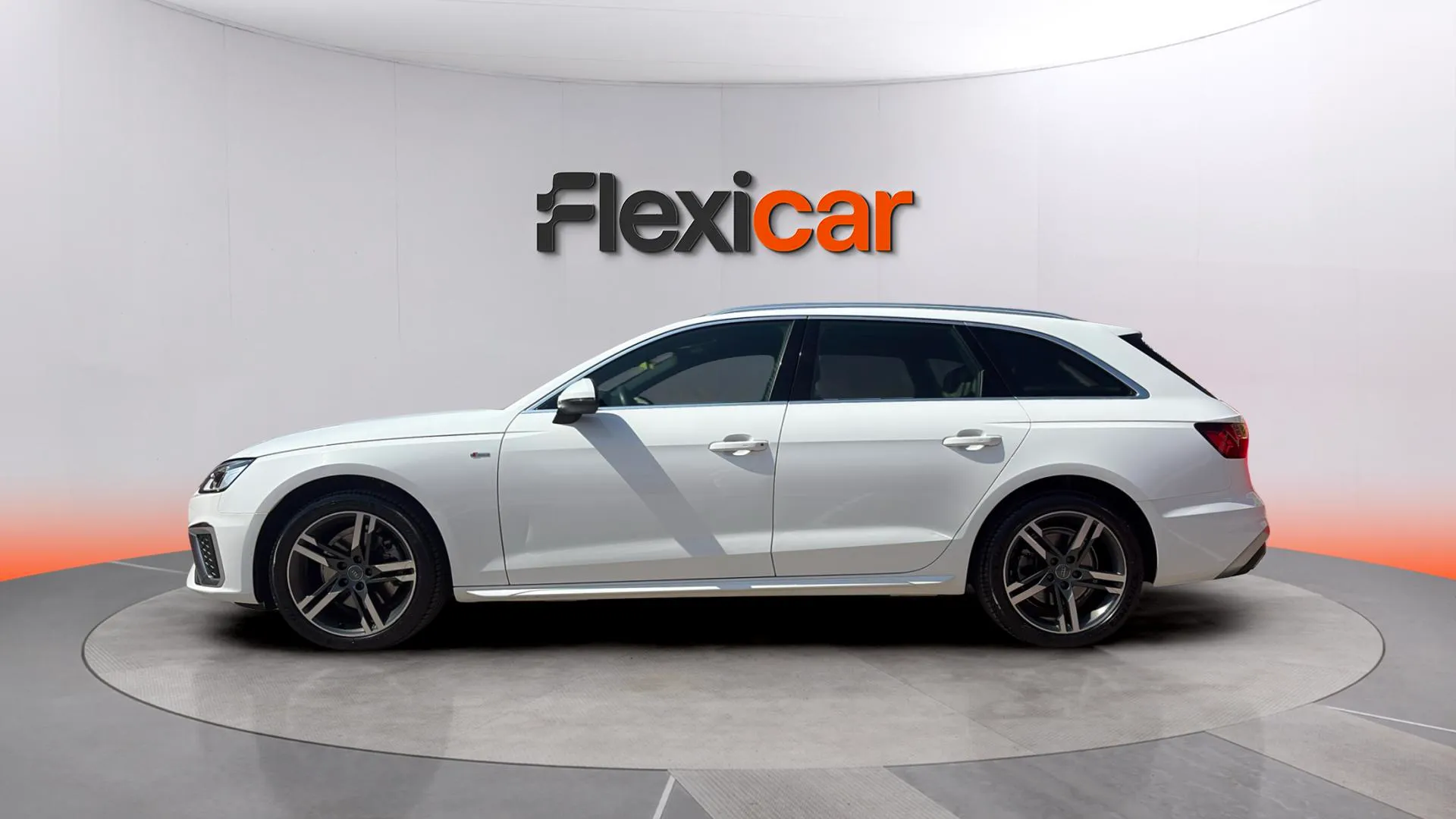 Audi A4 Avant S line 35 TDI S tronic - foto 4