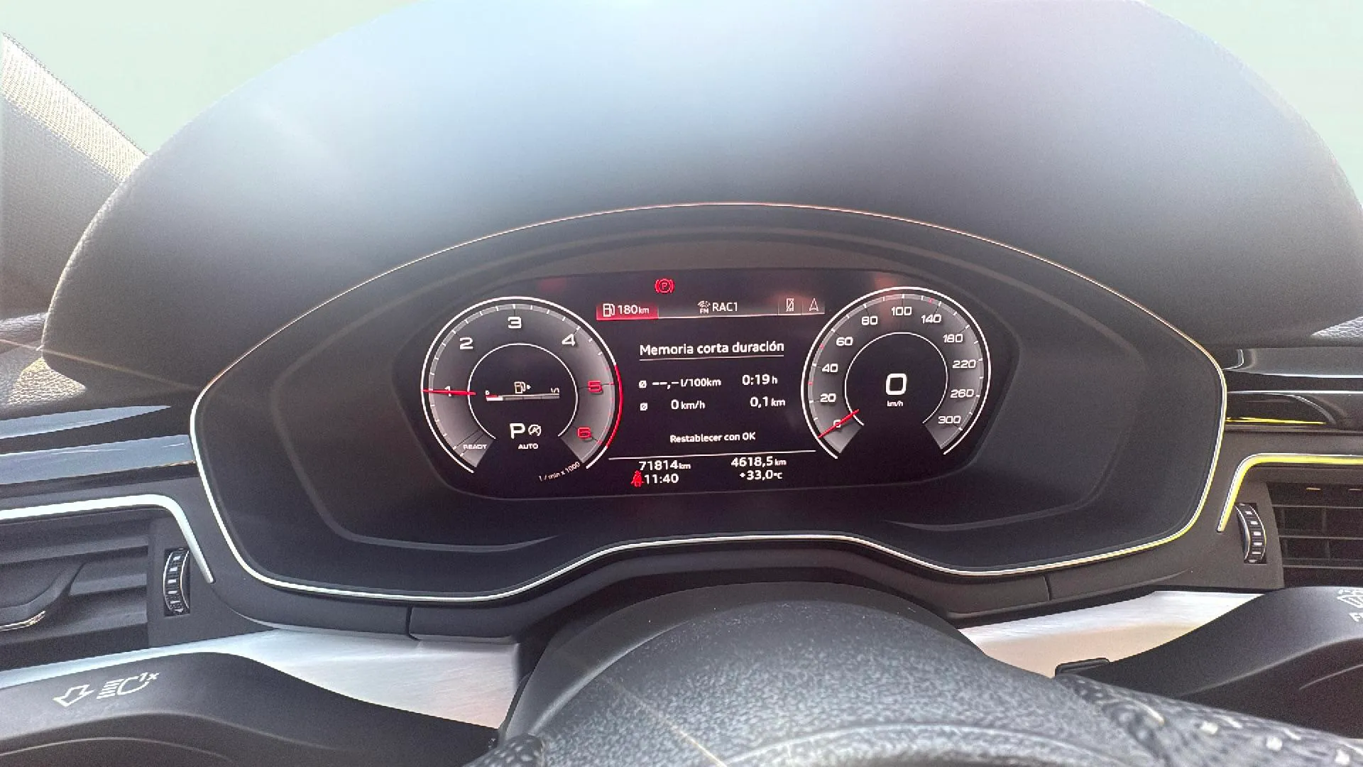 Audi A4 Avant S line 35 TDI S tronic - foto 13