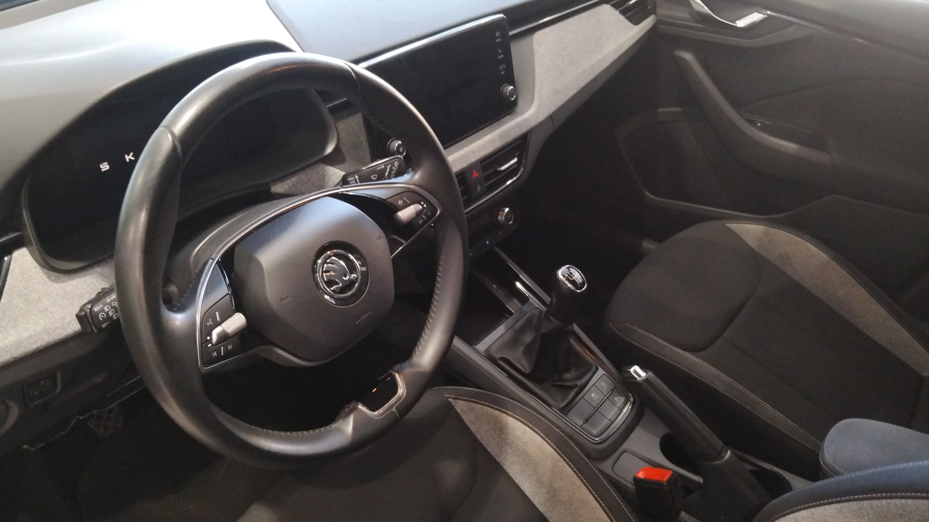 Škoda Scala 1.0 TSI Selection - foto 6