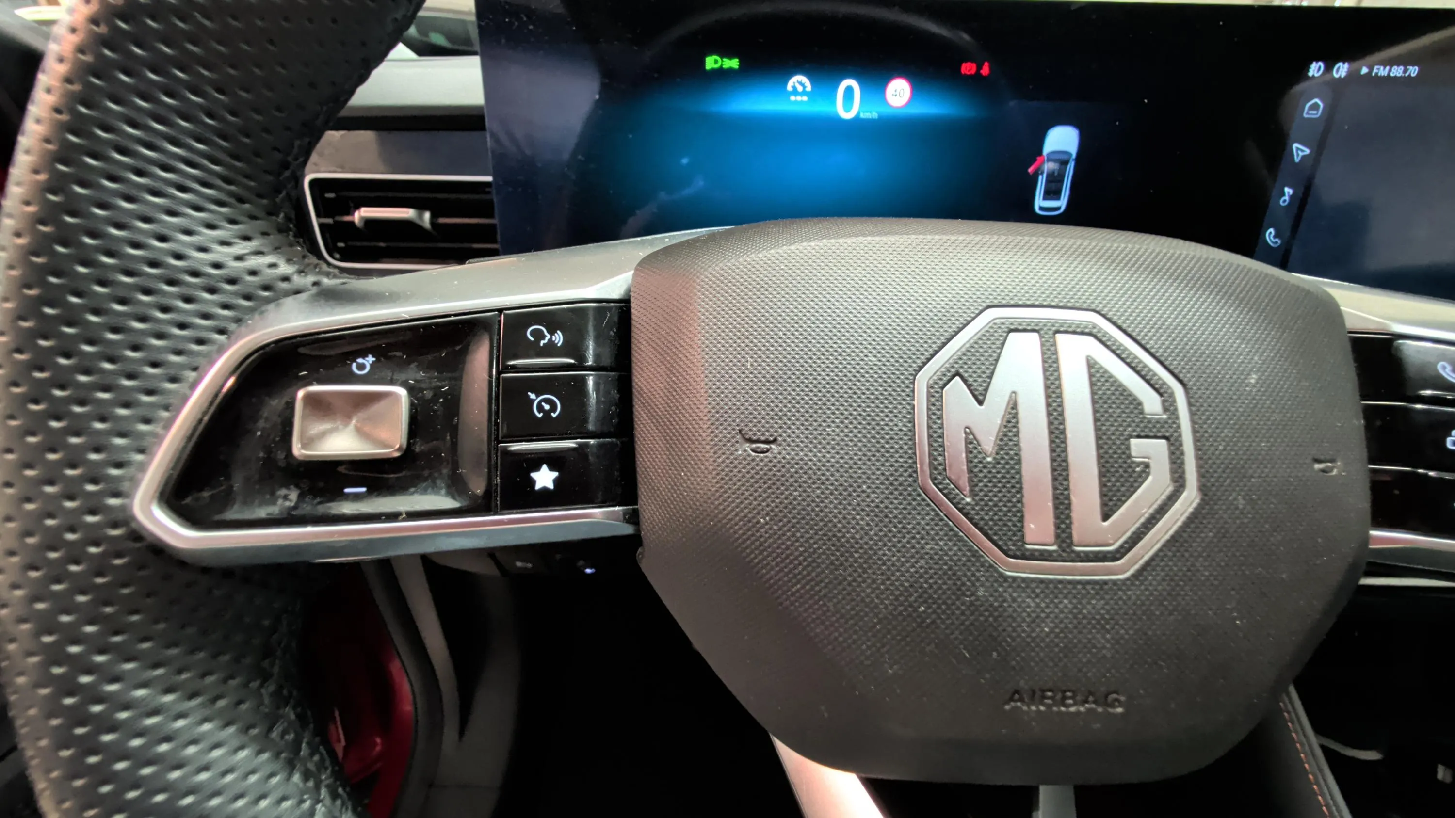 MG HS 1.5 Turbo GDI Comfort DCT - foto 19