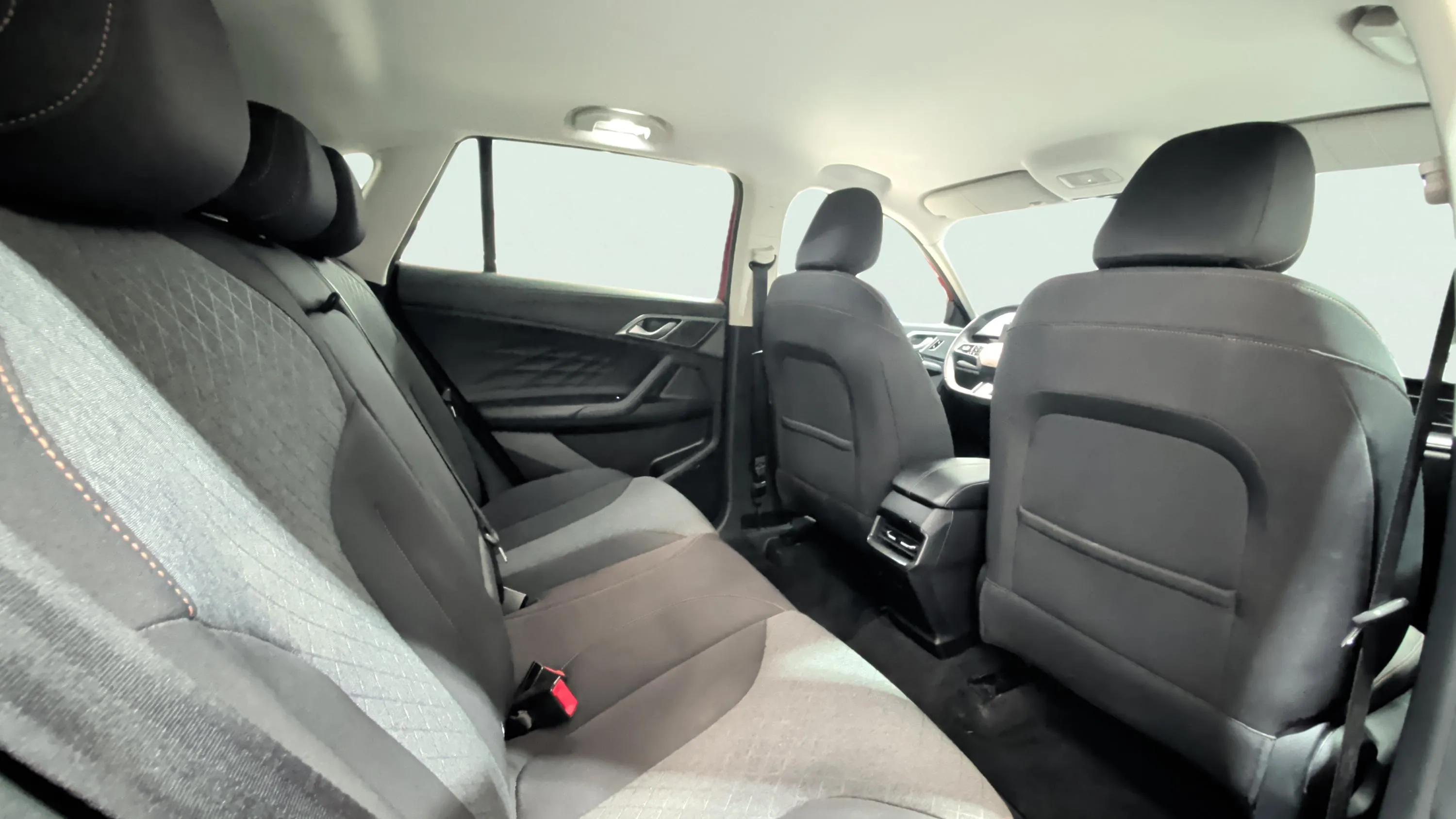 MG HS 1.5 Turbo GDI Comfort DCT - foto 12