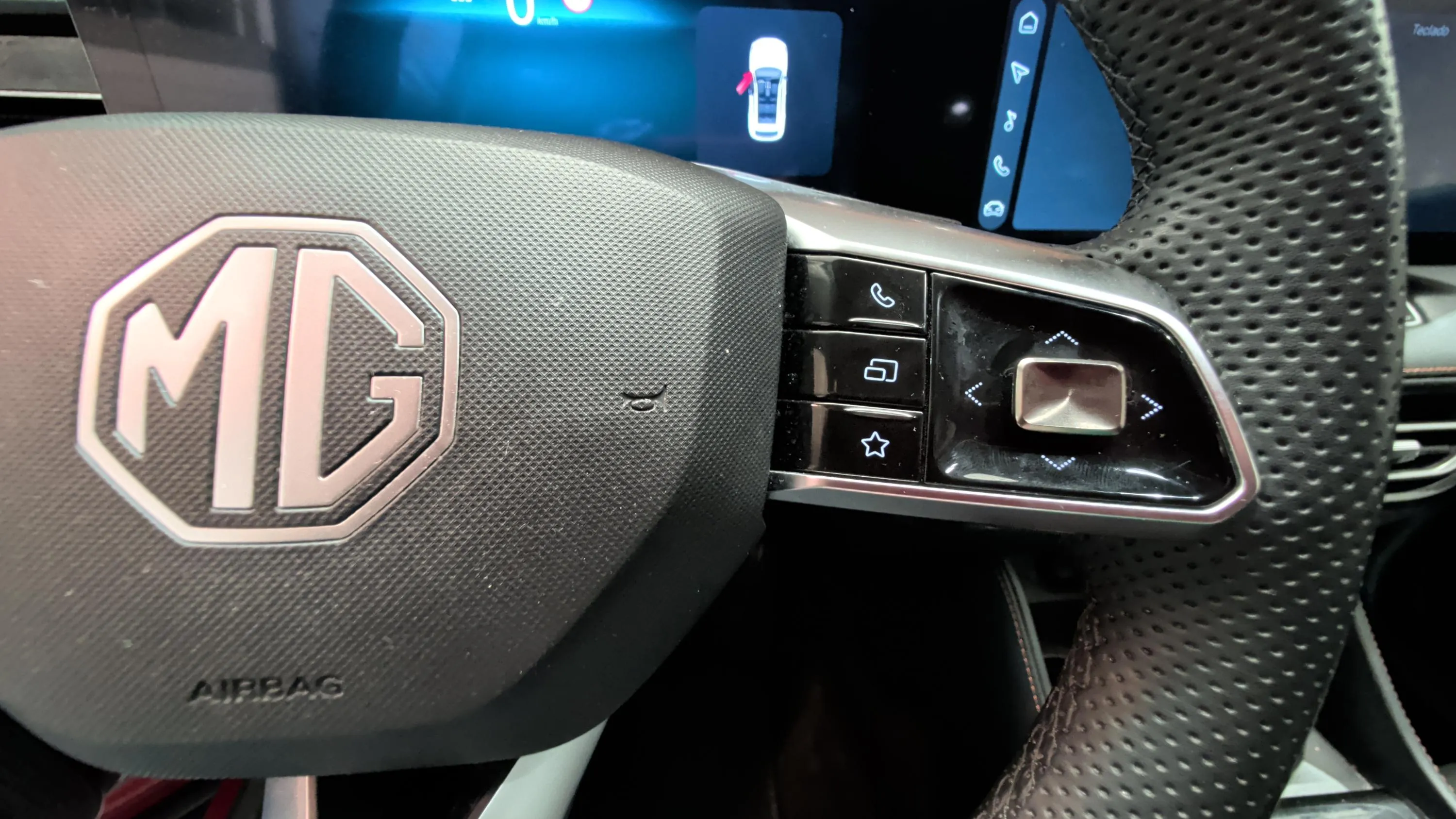 MG HS 1.5 Turbo GDI Comfort DCT - foto 20