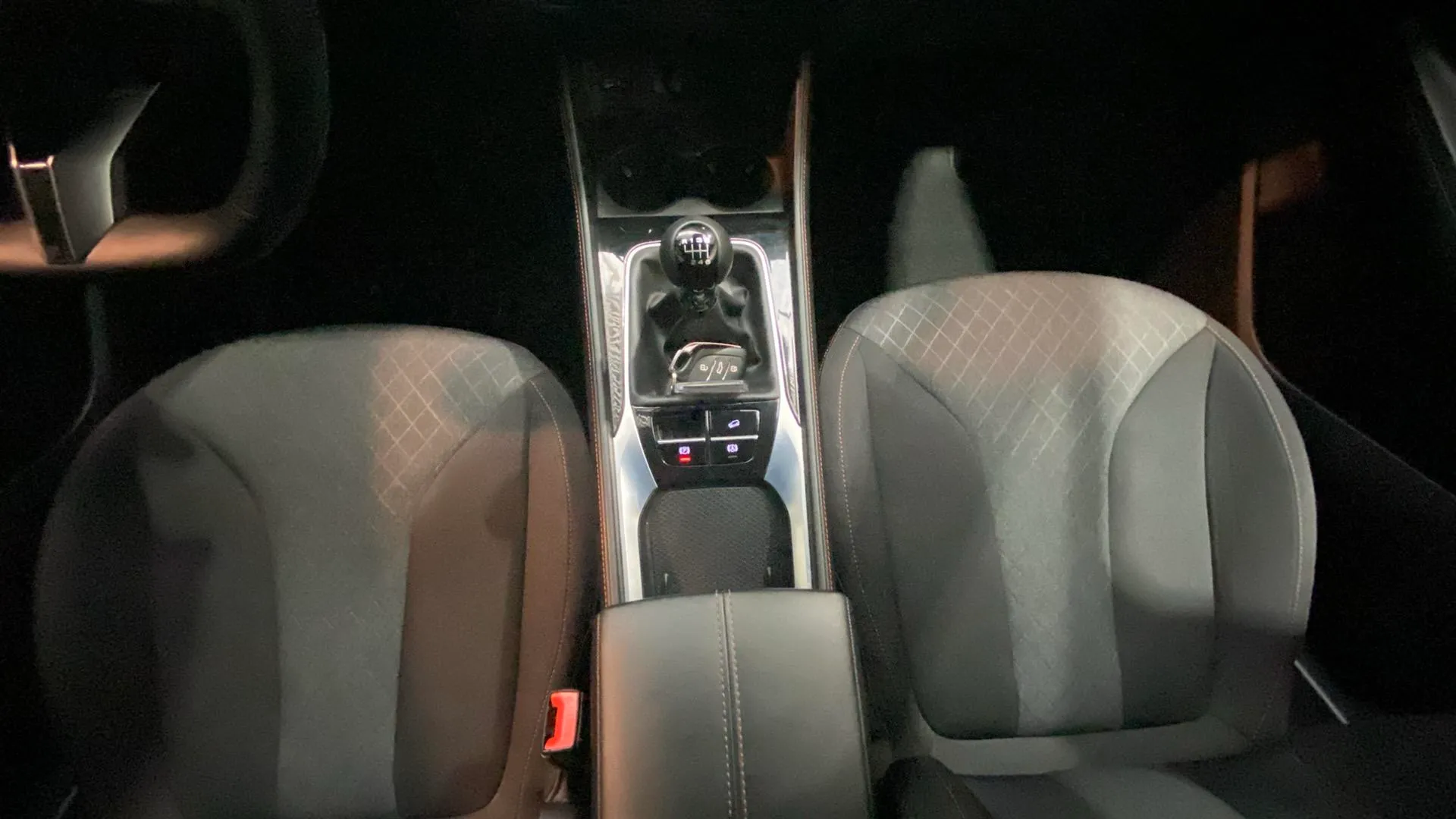 MG HS 1.5 Turbo GDI Comfort - foto 20