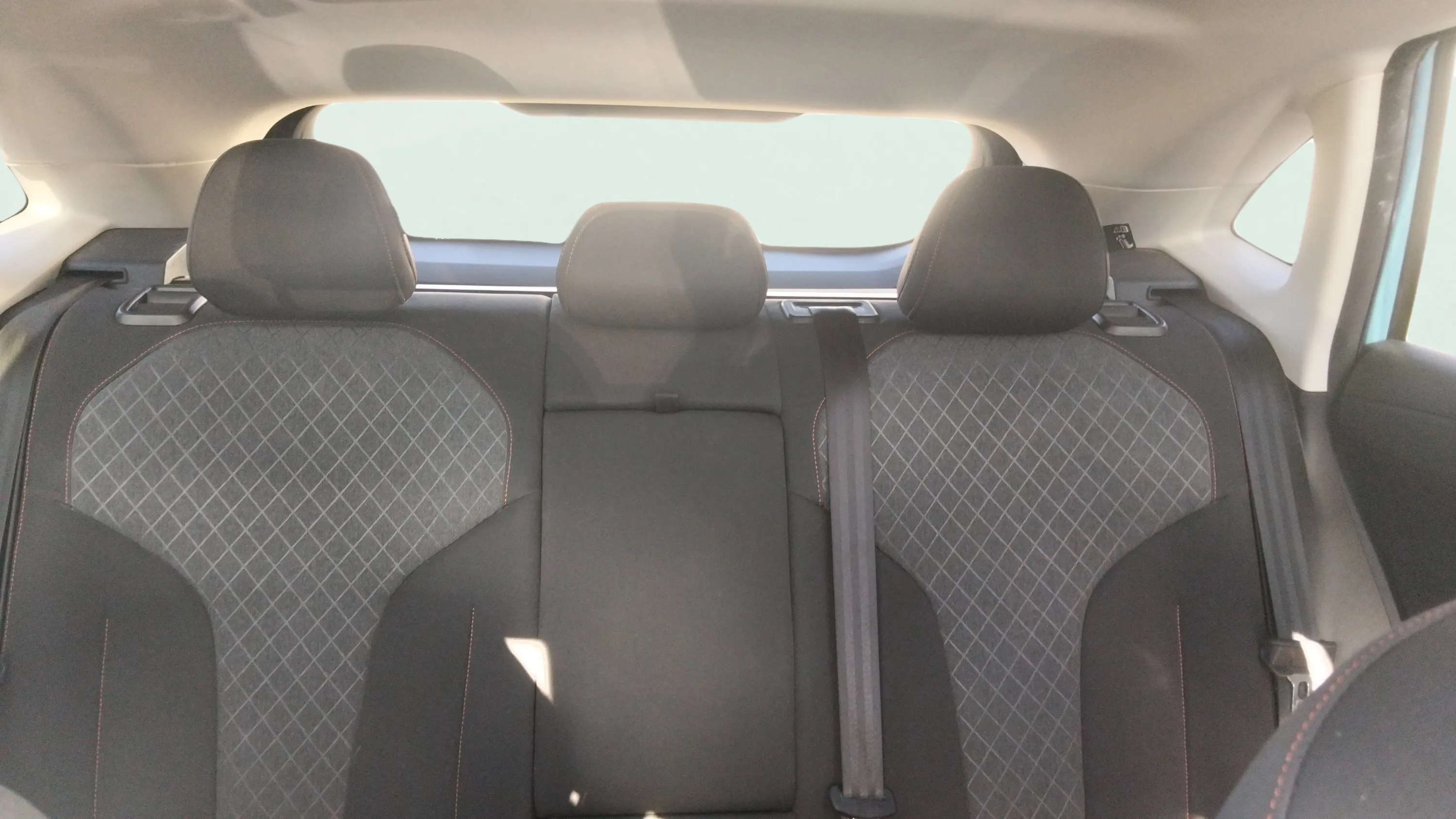 MG HS 1.5T Comfort - foto 12
