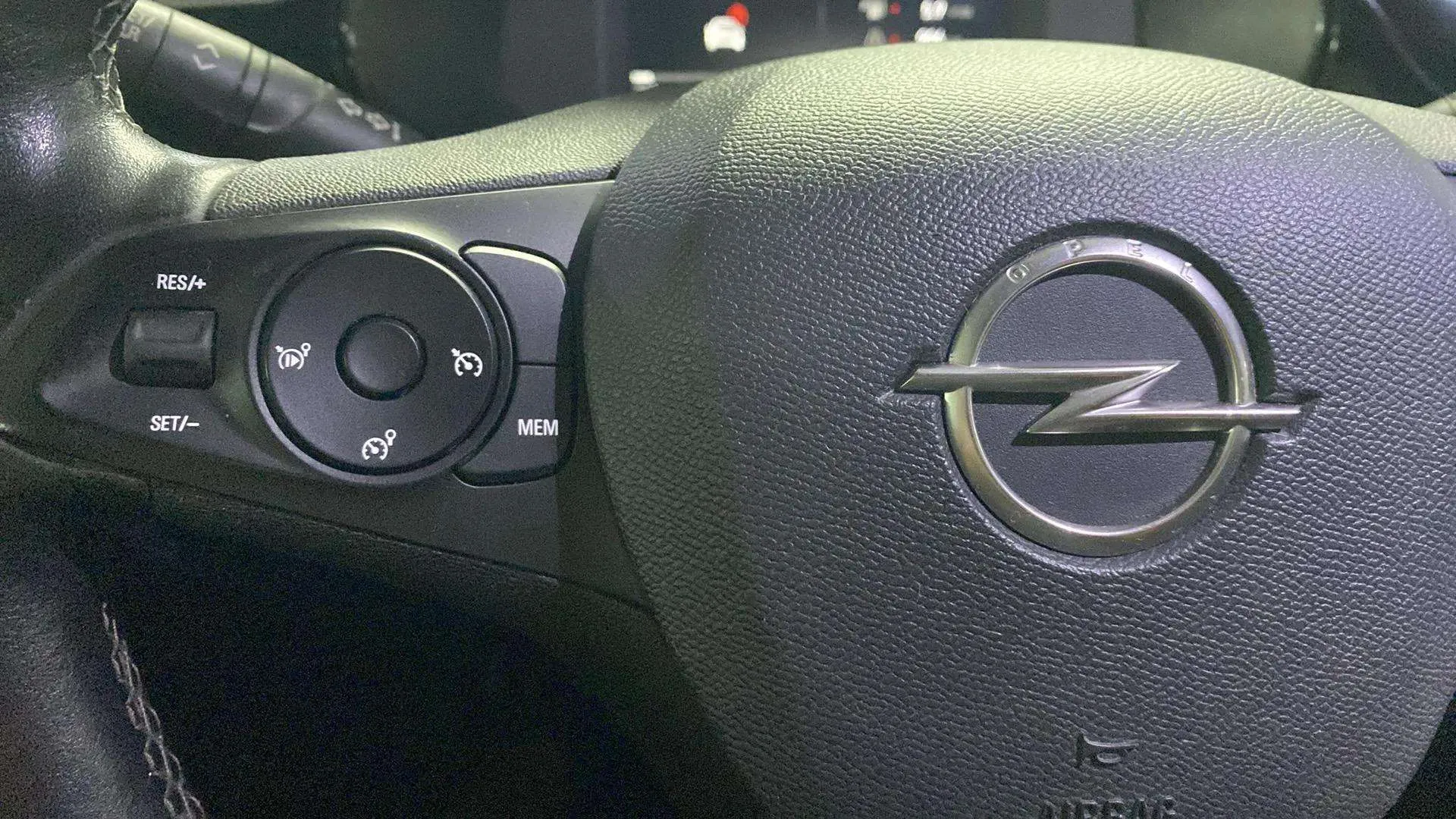 Opel Corsa 1.2T XHL Edition - foto 11