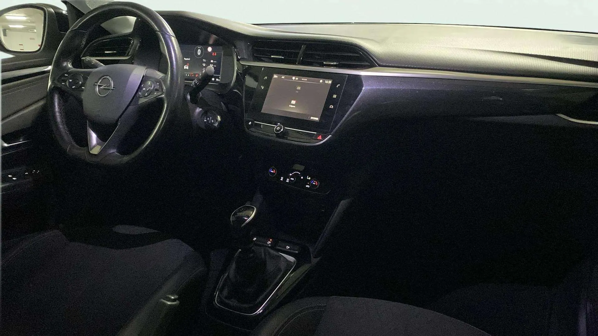 Opel Corsa 1.2T XHL Edition - foto 19