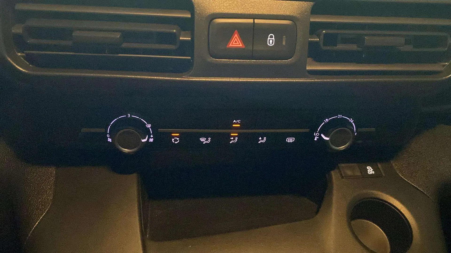 Citroën Berlingo Talla M BlueHDi 100 Live Pack - foto 12