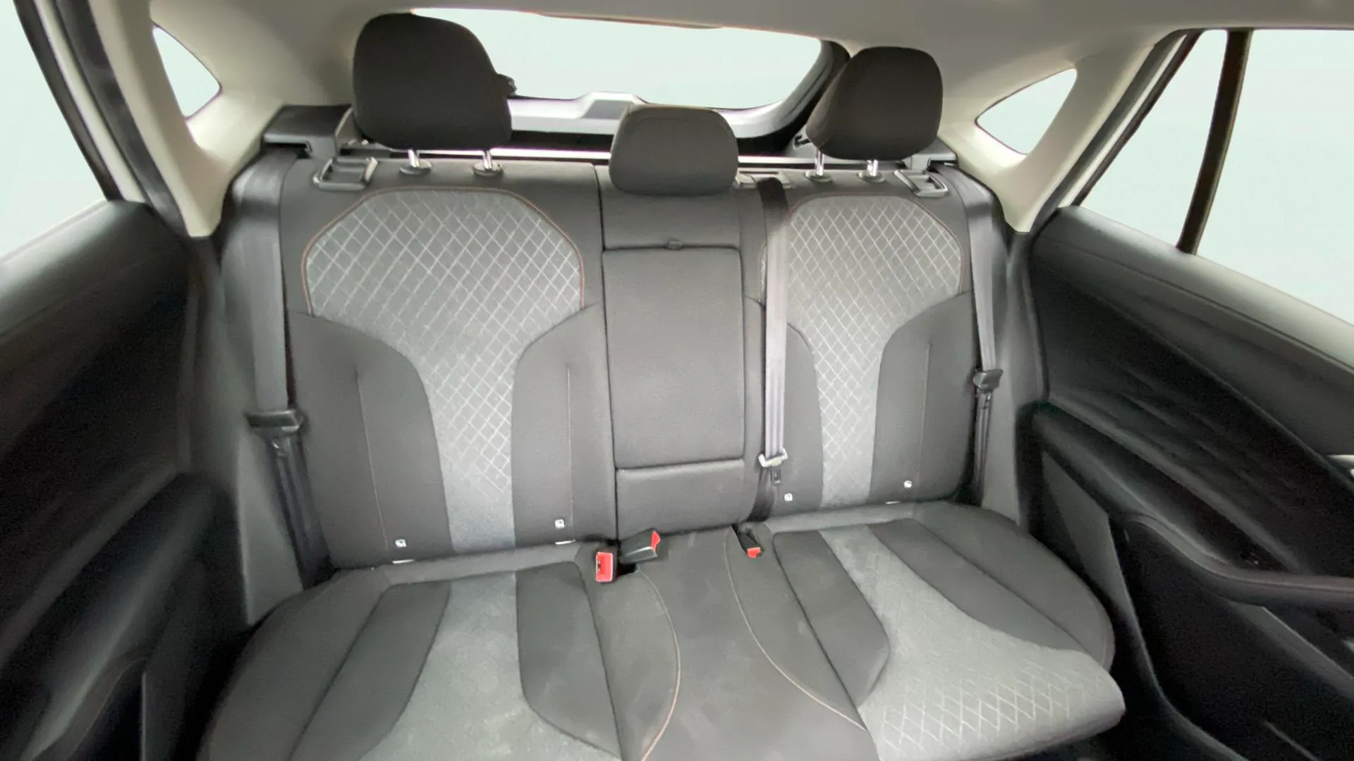 MG HS 1.5 Turbo GDI Comfort - foto 16