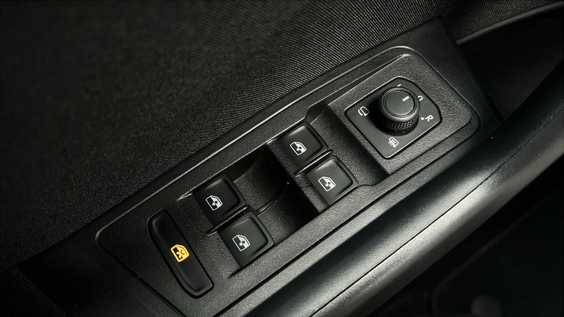 Volkswagen T-Roc "más" 2.0 TDI DSG - foto 20
