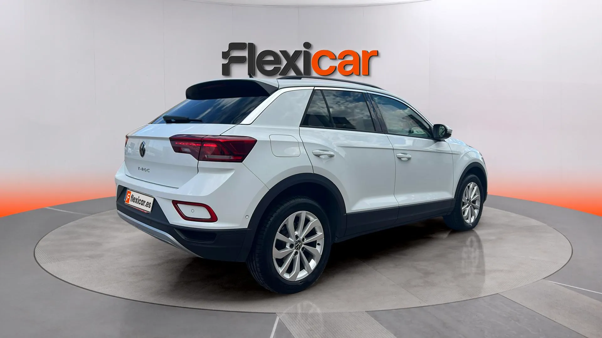 Volkswagen T-Roc "más" 2.0 TDI DSG - foto 5