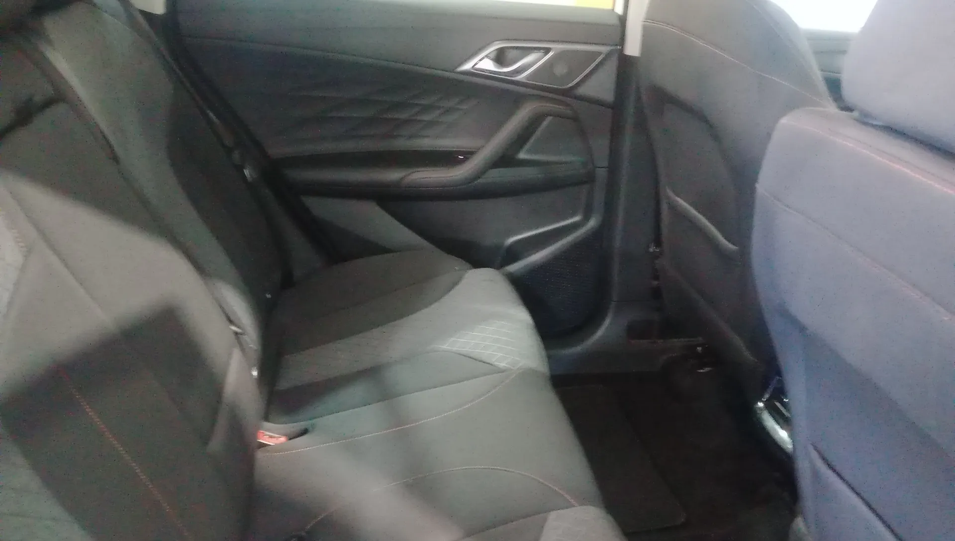 MG HS 1.5 Turbo GDI Comfort - foto 12