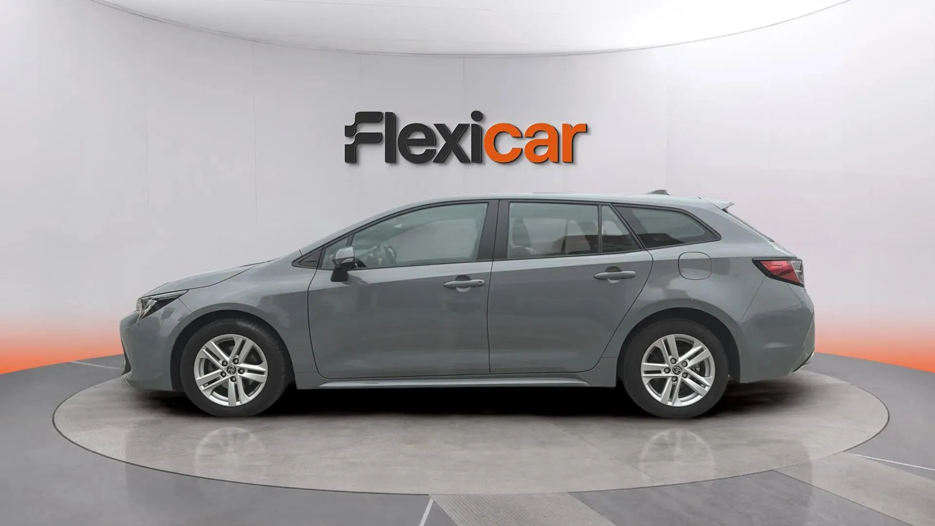 Toyota Corolla 1.8 125H Business E-CVT TOU Sport