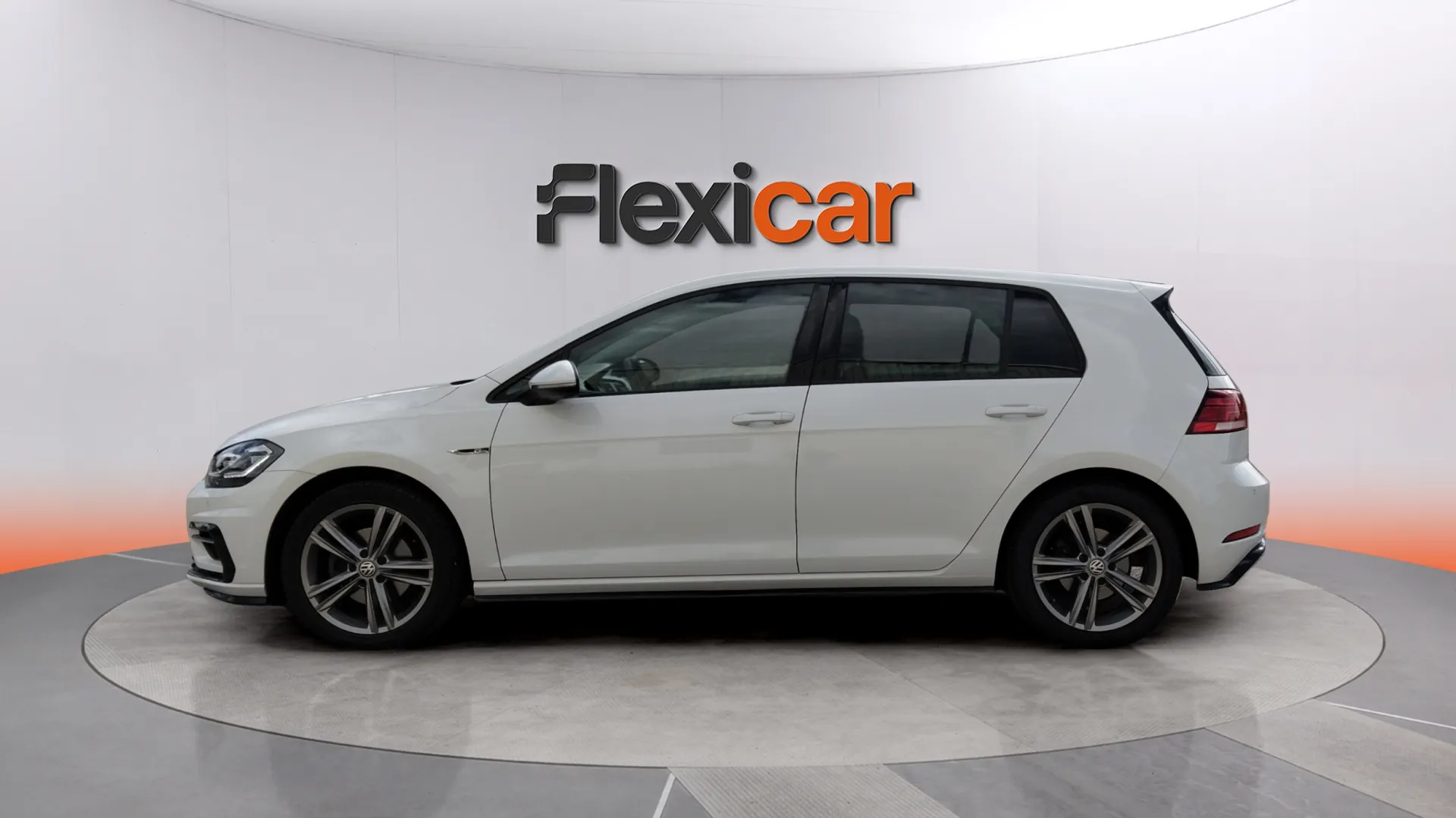 Volkswagen Golf Sport 1.6 TDI - foto 5