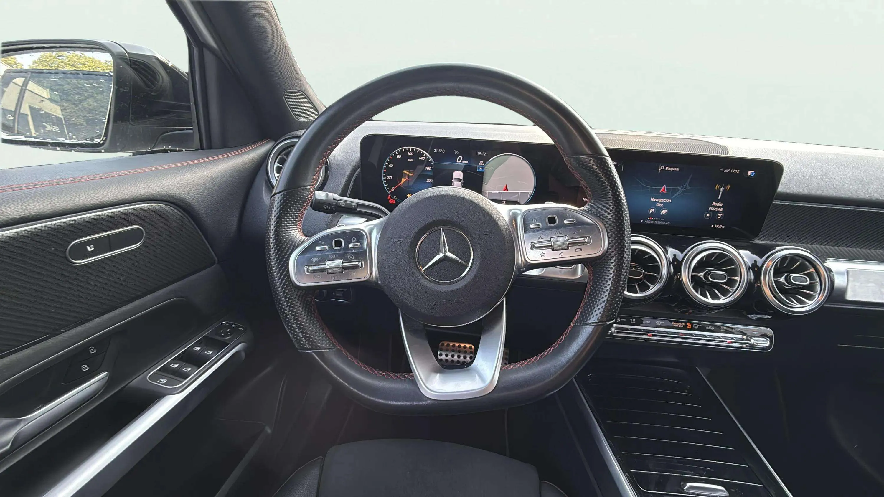 Mercedes-Benz GLB 200 d - foto 10