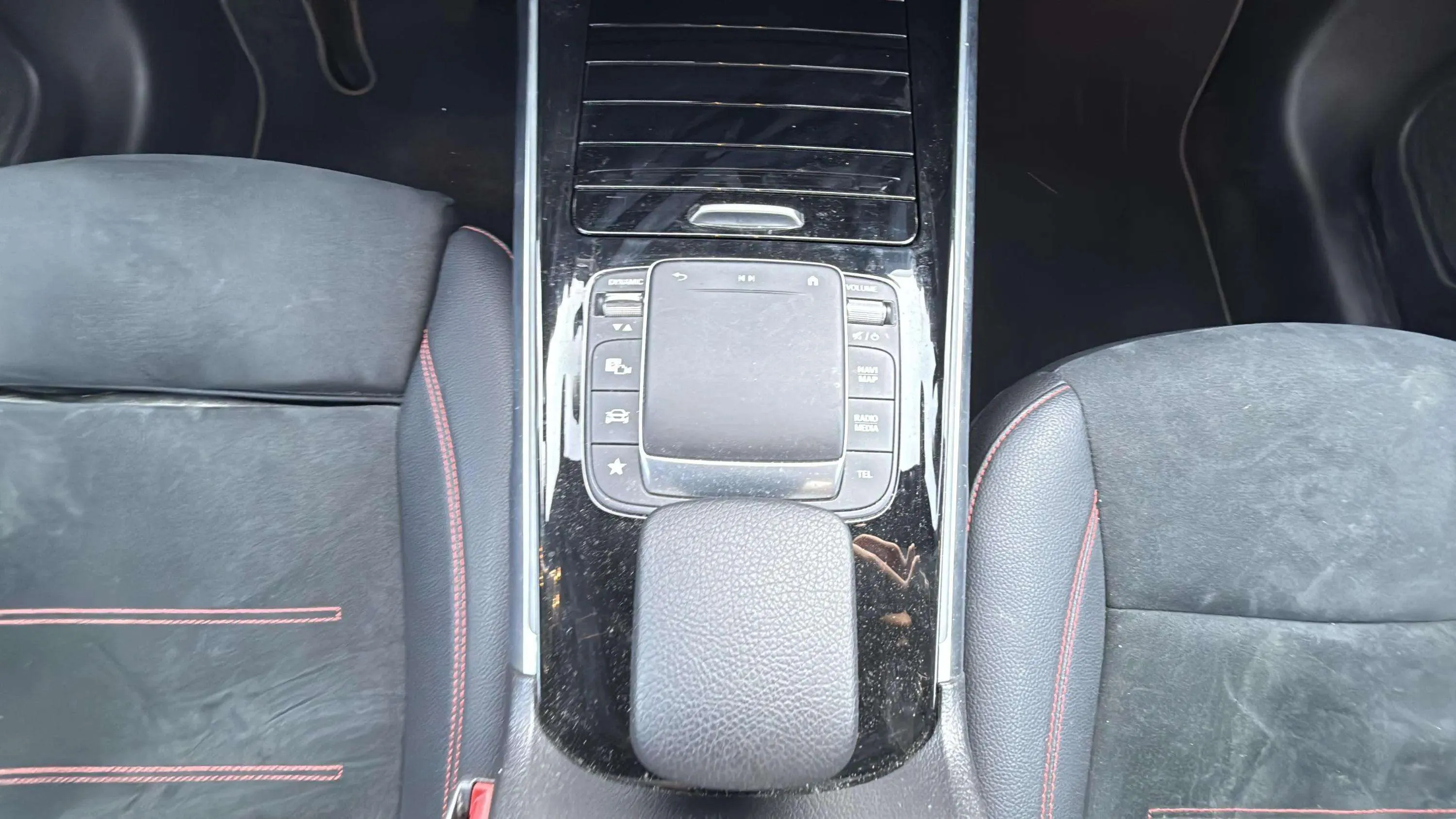 Mercedes-Benz GLB 200 d - foto 15