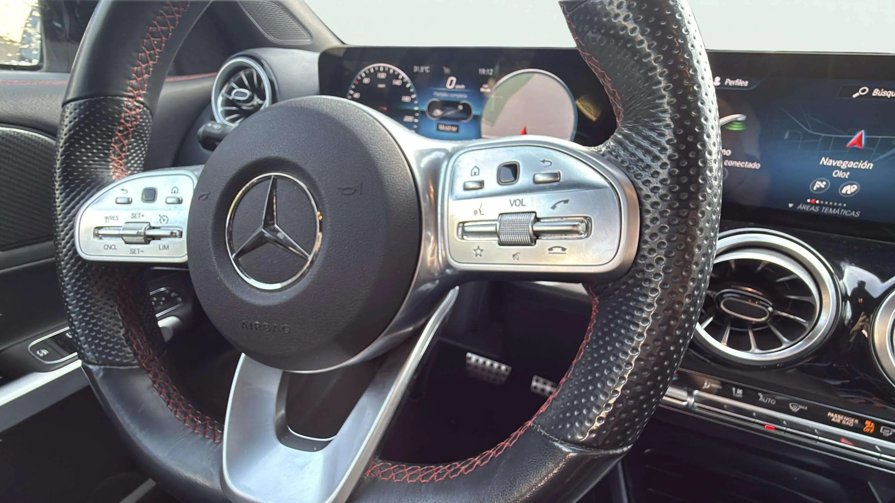 Mercedes-Benz GLB 200 d - foto 12