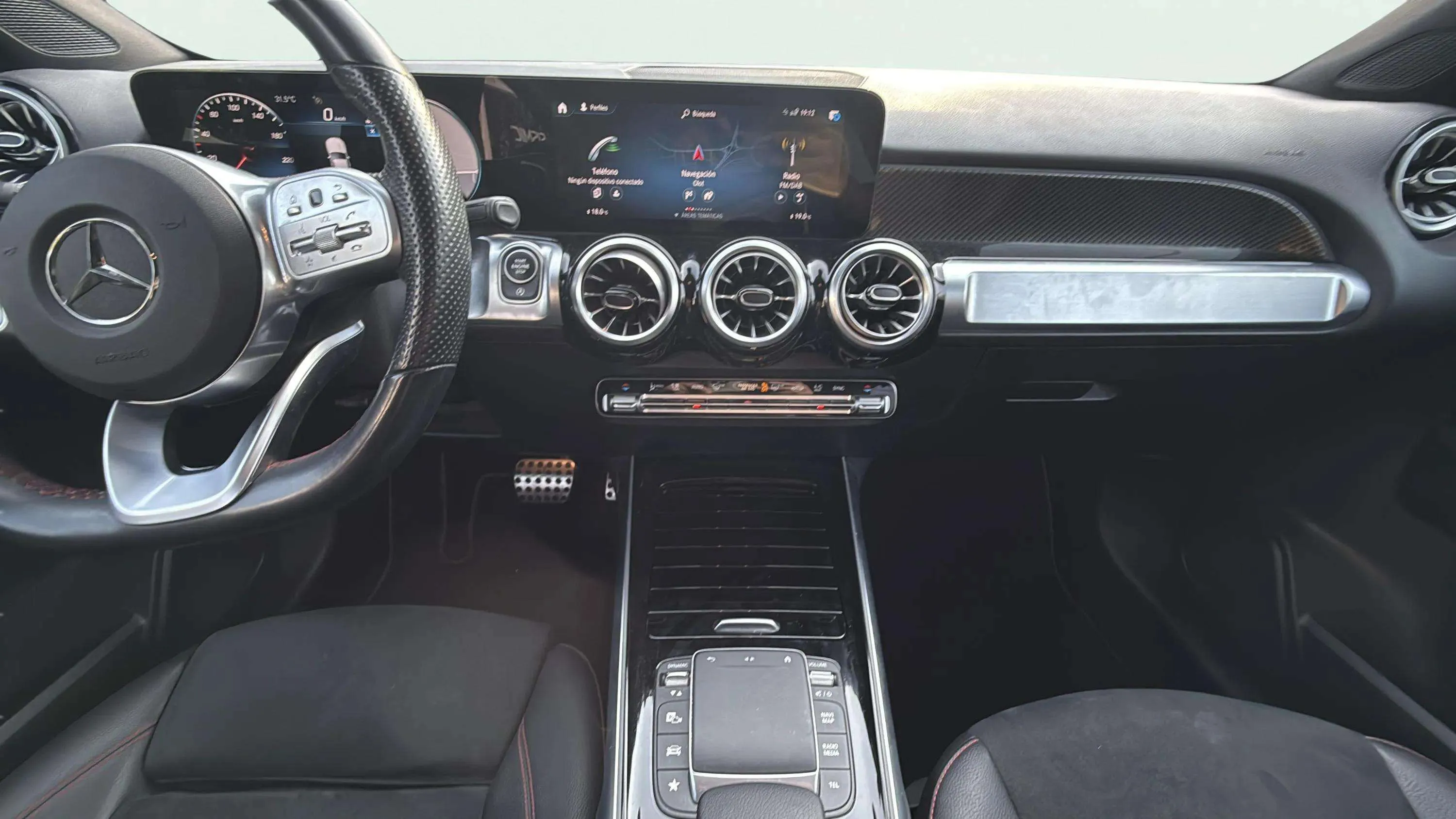 Mercedes-Benz GLB 200 d - foto 11