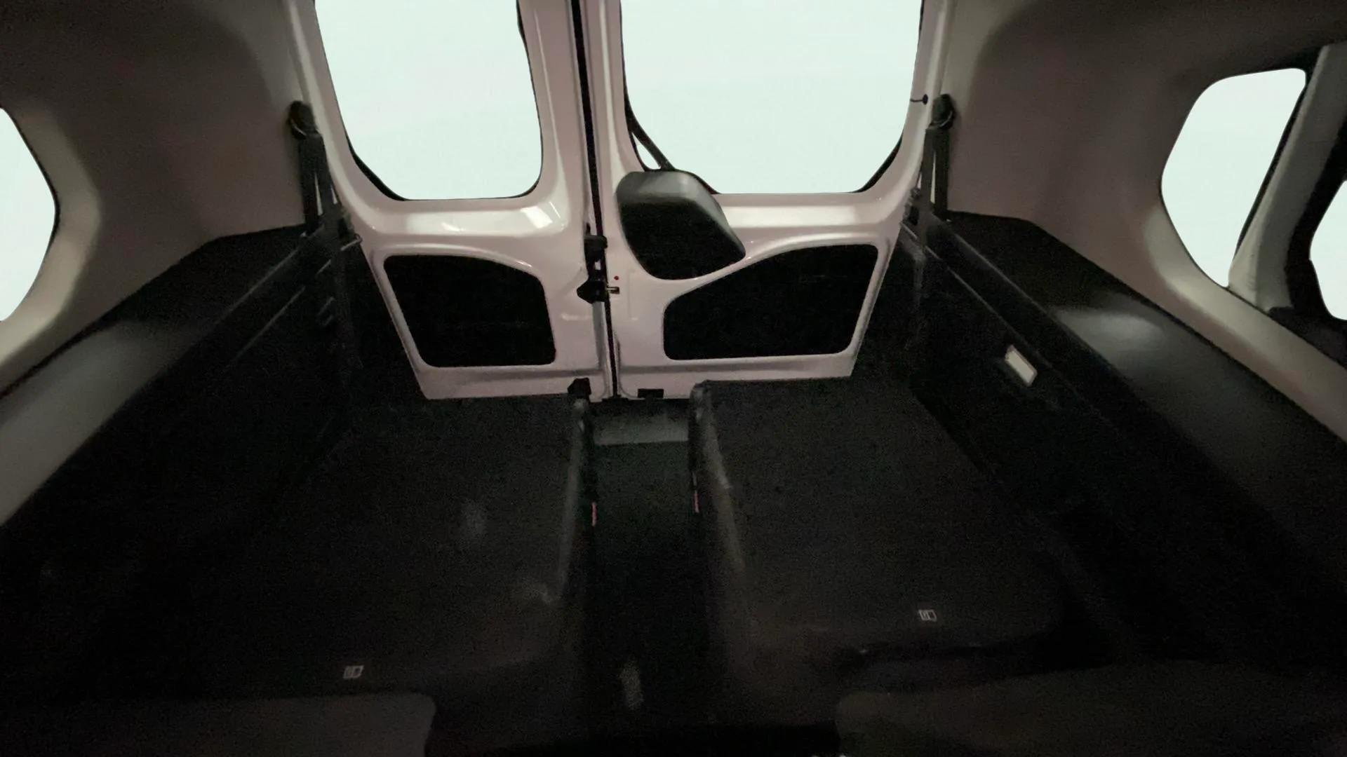 Citroën Berlingo Talla XL BlueHDi 100 Feel - foto 28