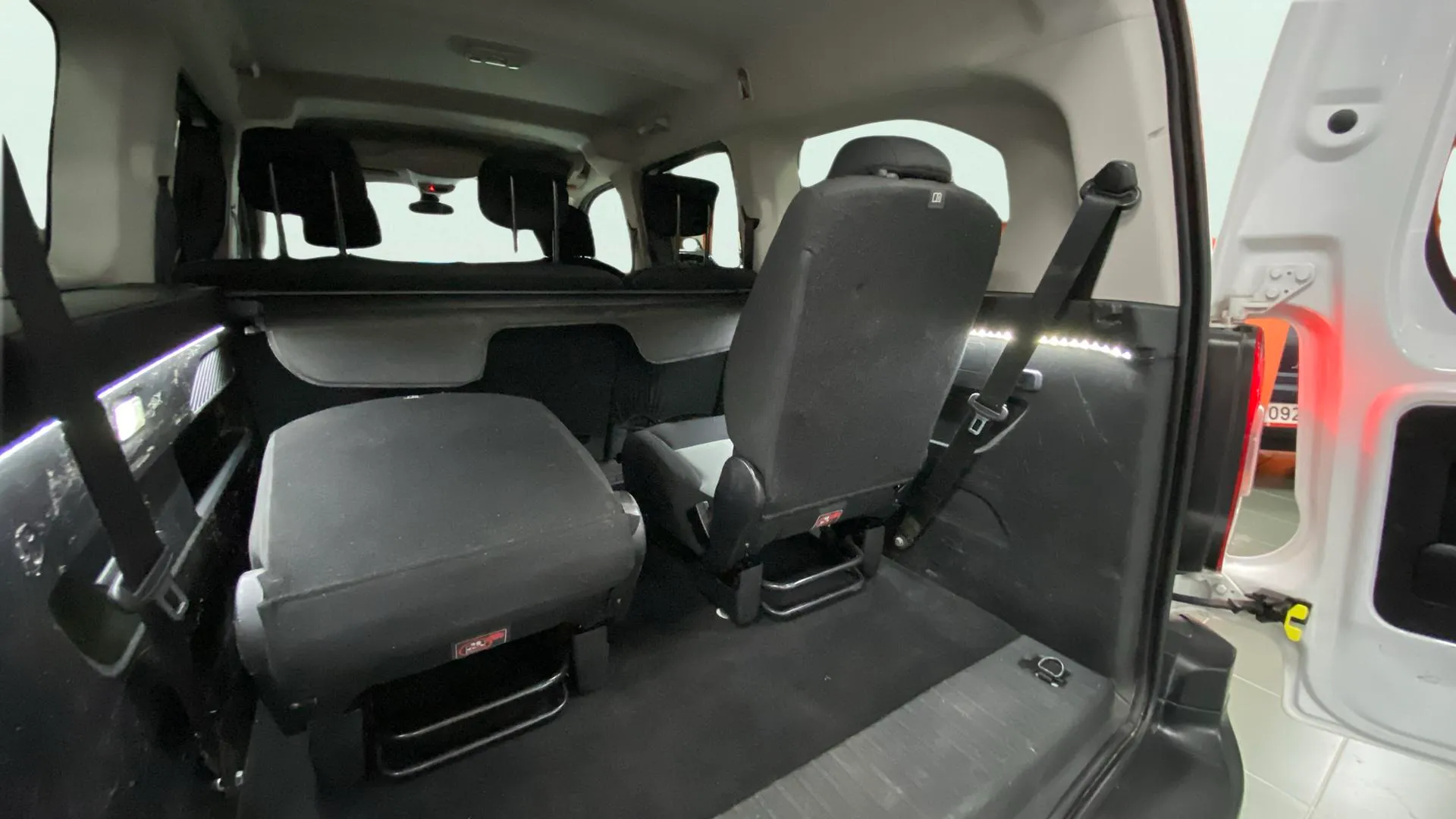 Citroën Berlingo Talla XL BlueHDi 100 Feel - foto 31