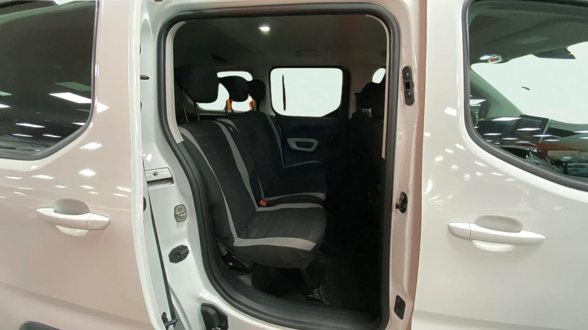 Citroën Berlingo Talla XL BlueHDi 100 Feel - foto 24