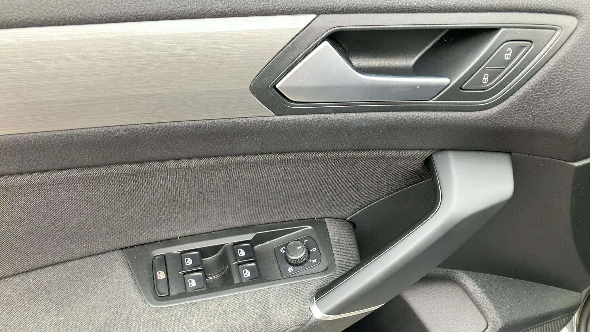 Volkswagen Touran Sport 2.0 TDI DSG - foto 20