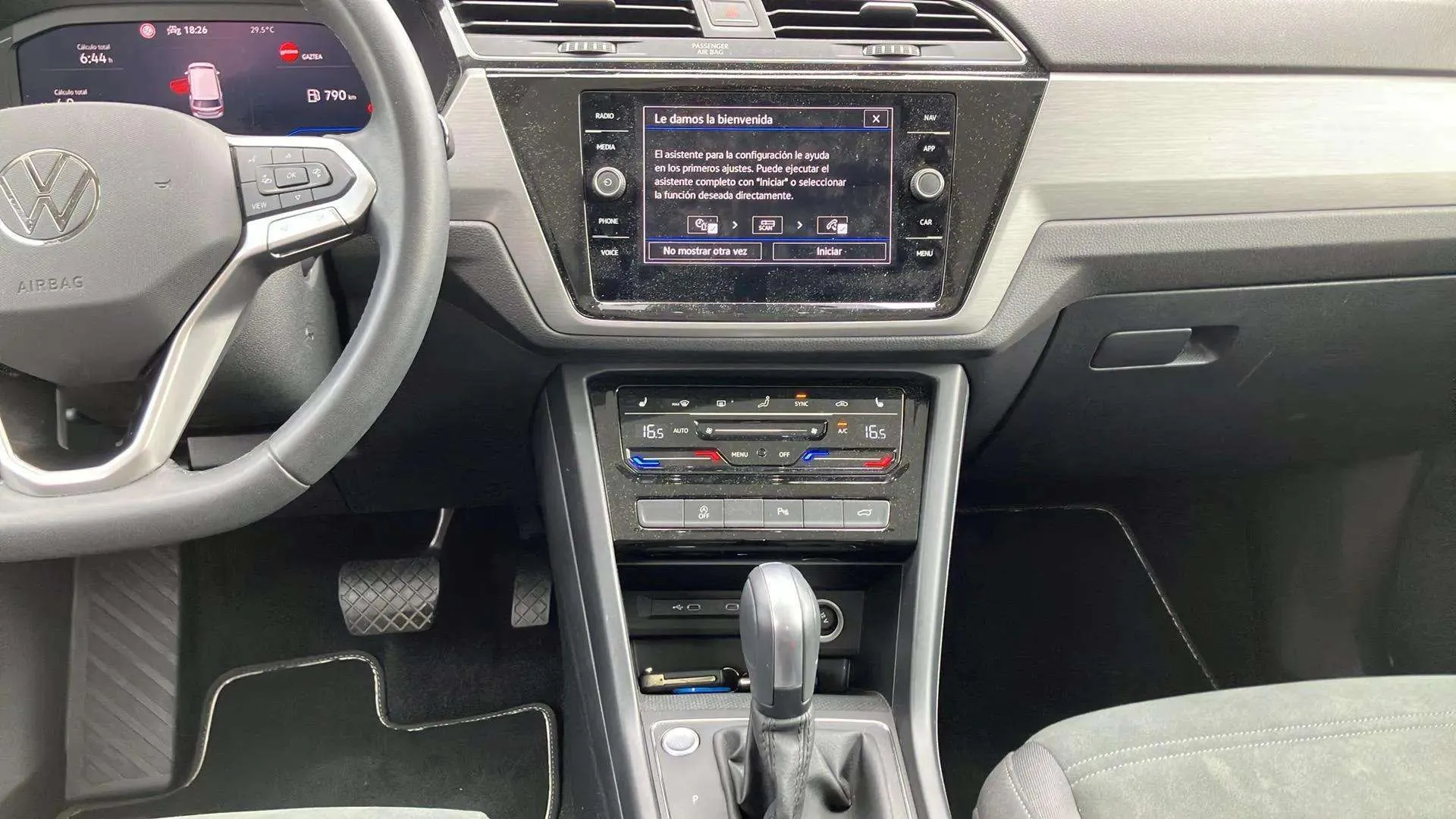 Volkswagen Touran Sport 2.0 TDI DSG - foto 13
