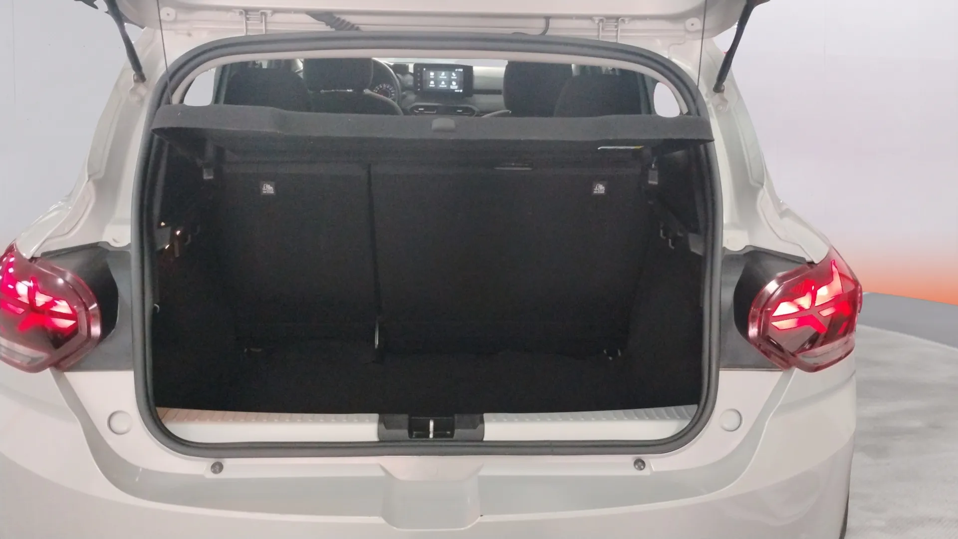 Dacia Sandero Expression TCe - foto 9