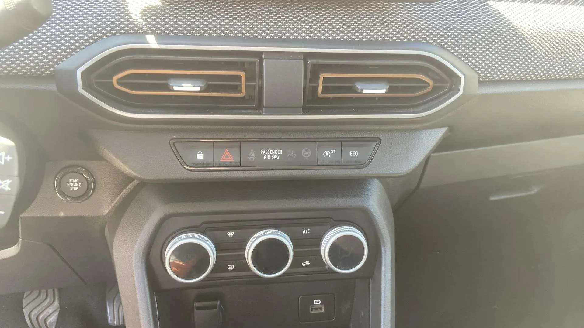 Dacia Sandero Stepway Expression TCe - foto 20