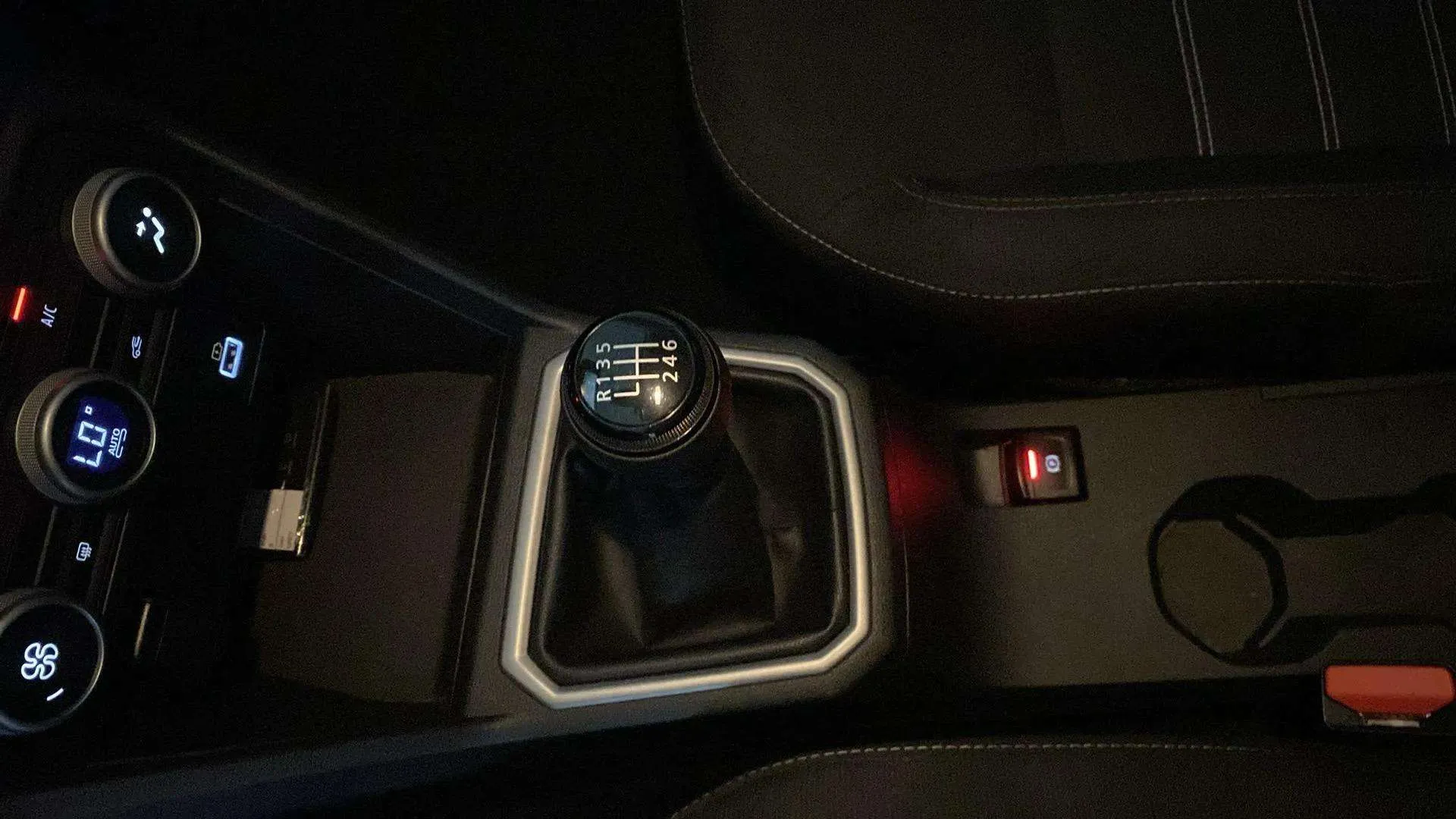 Dacia Sandero Stepway Expression TCe - foto 18