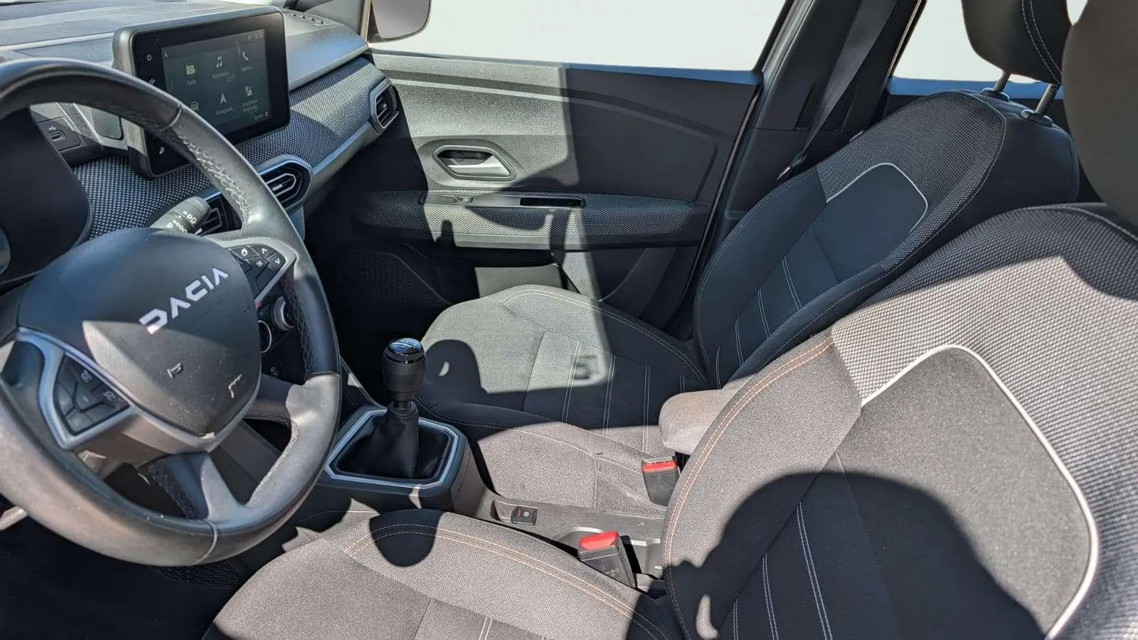 Dacia Sandero Stepway Essential TCe (90V) - foto 9