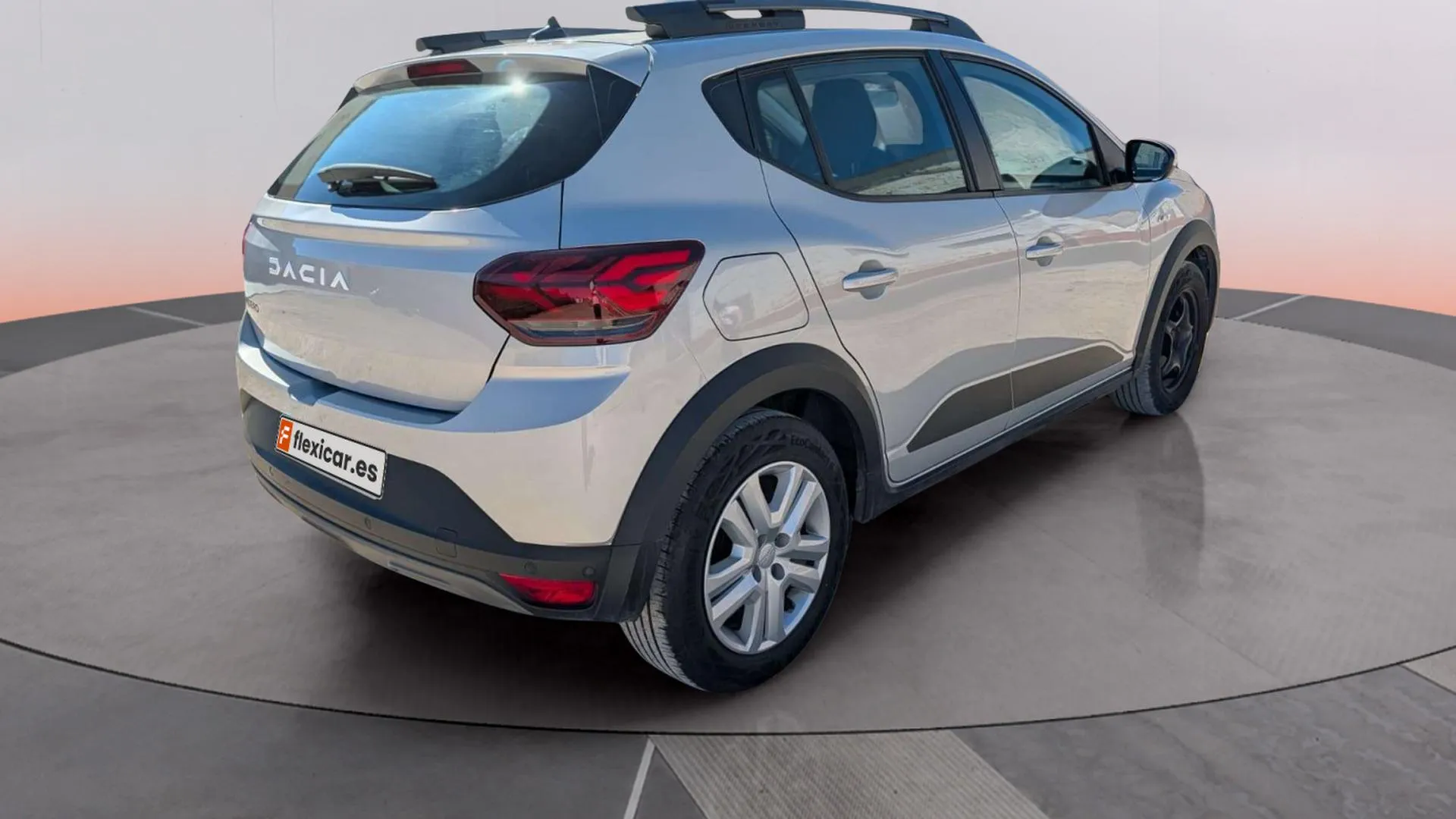 Dacia Sandero Stepway Essential TCe (90V) - foto 7