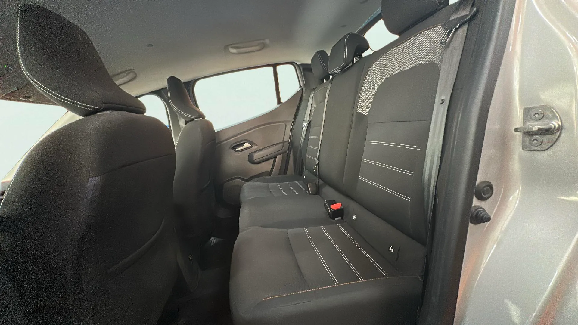 Dacia Sandero Stepway Expression TCe - foto 17