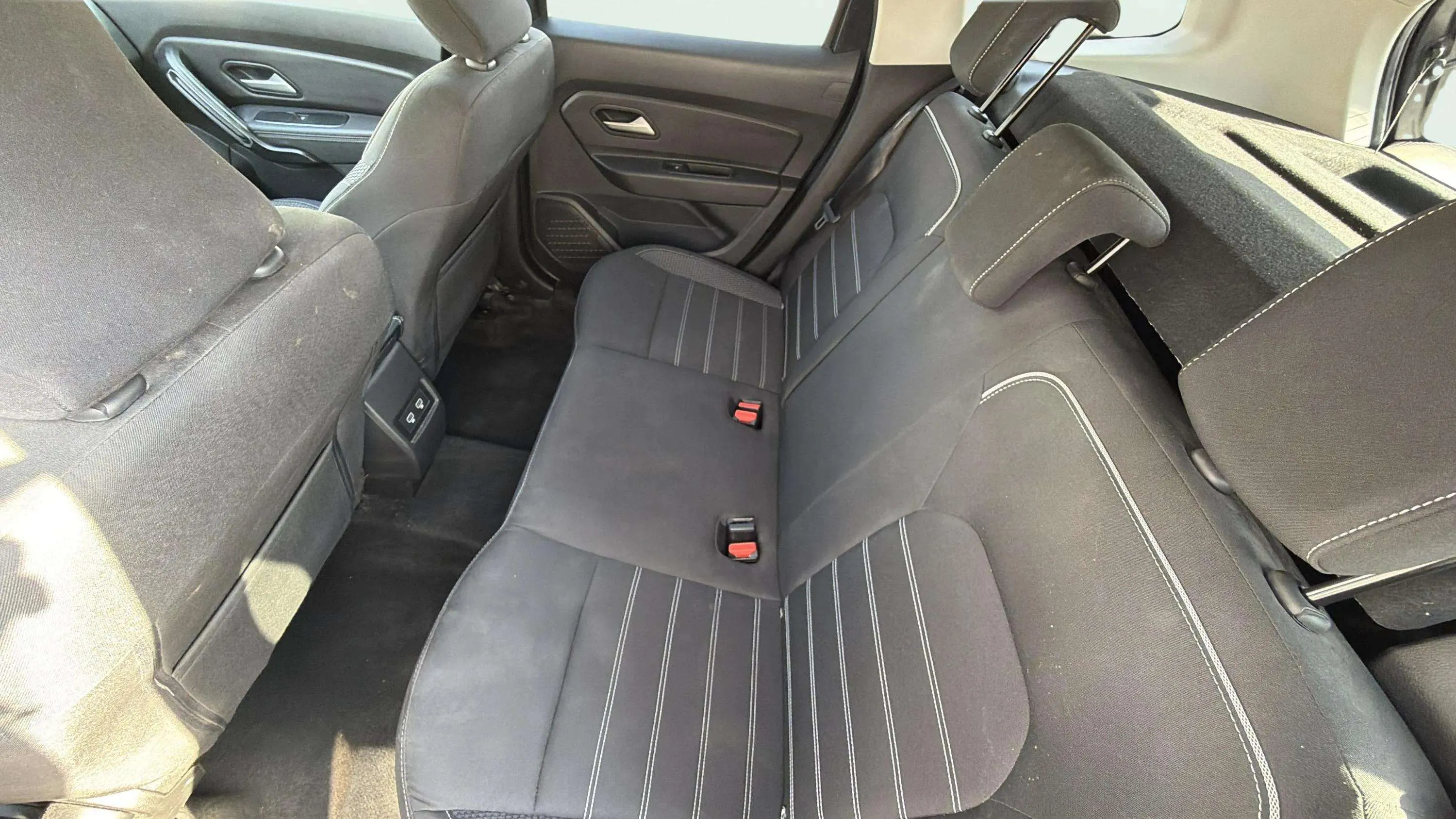 Dacia Duster Journey Go TCe 4x2 EDC - foto 17