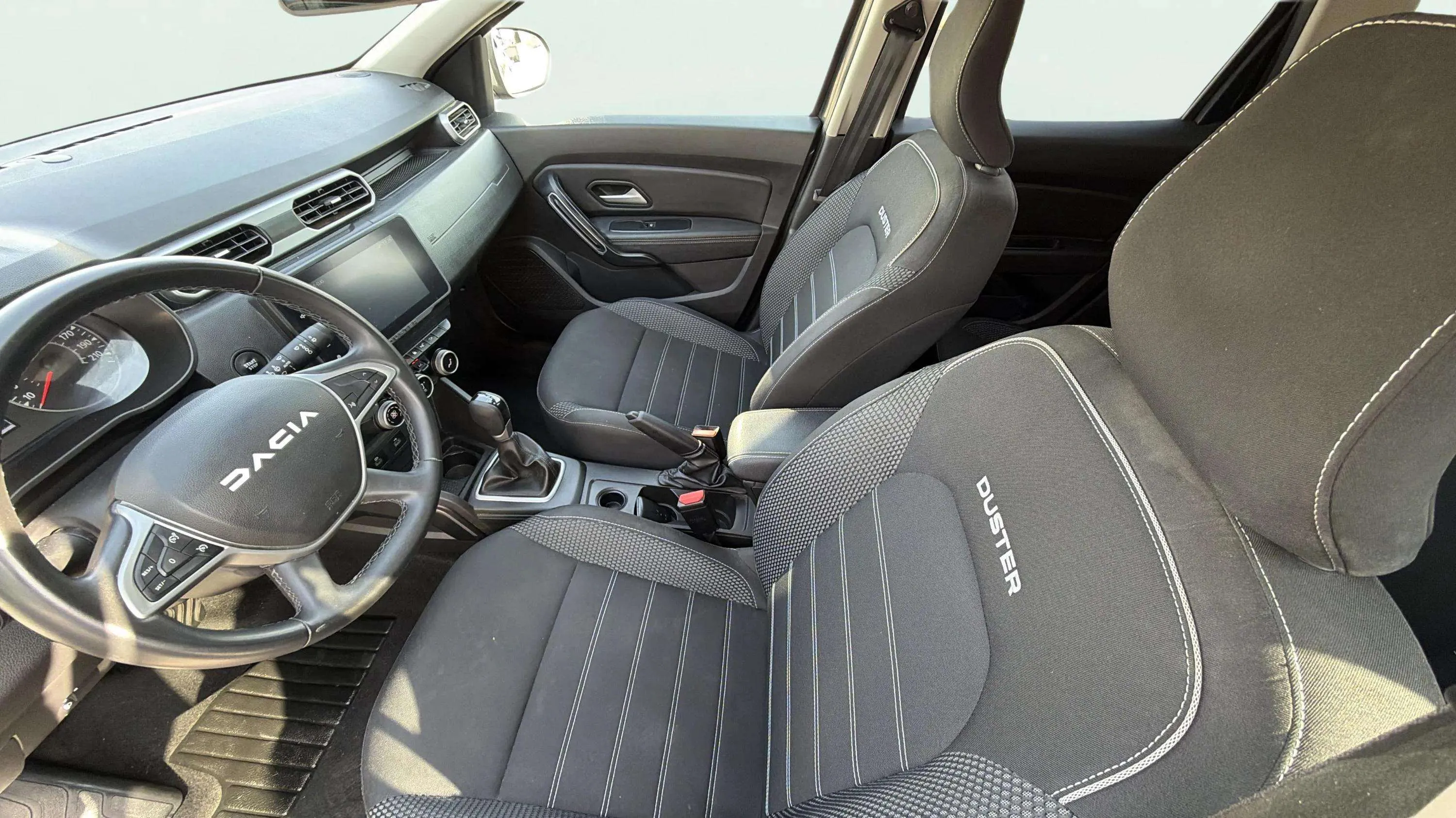 Dacia Duster Journey Go TCe 4x2 EDC - foto 9