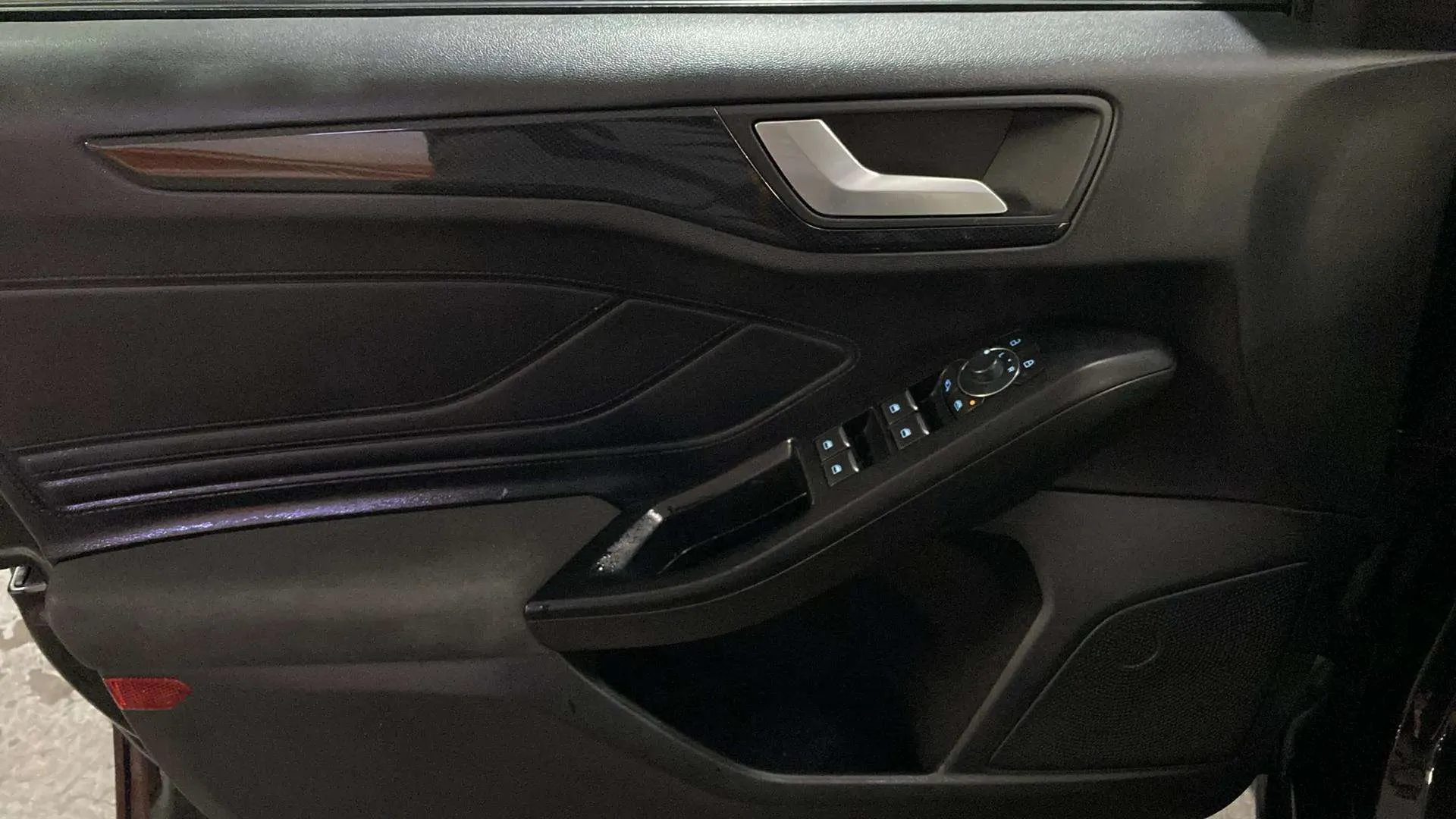 Ford Focus 1.0 EcoBoost MHEV ST-Line - foto 18